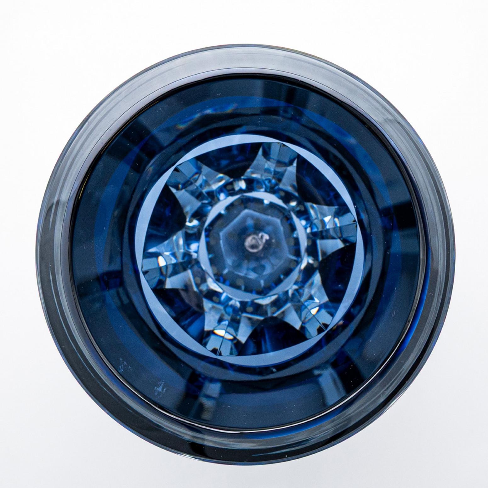 Fatto a mano Vaso Baccarat Abyss in vetro trasparente blu, Francia in vendita