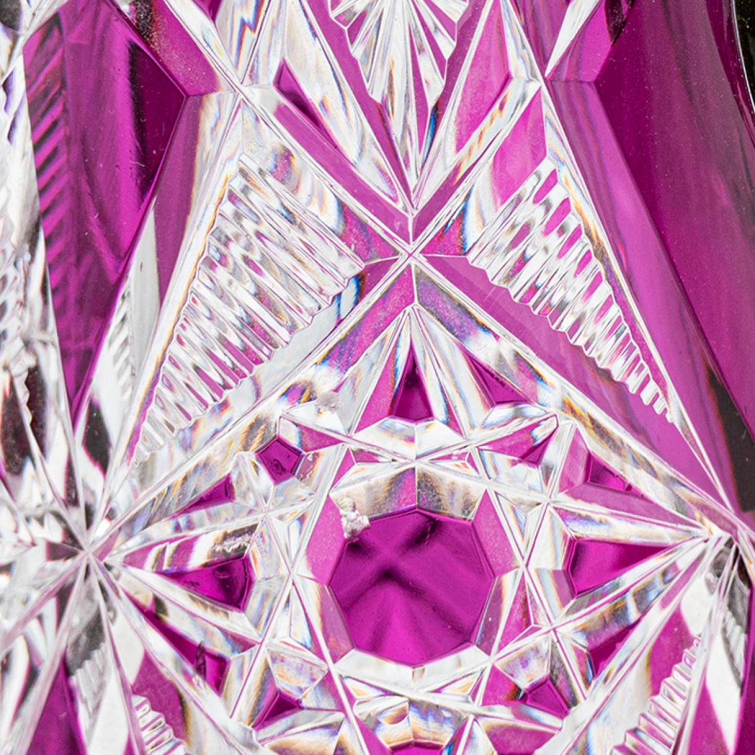 Baccarat Karaffe Vibrant Pink Textured Crystal, Frankreich, 1930 (Französisch) im Angebot