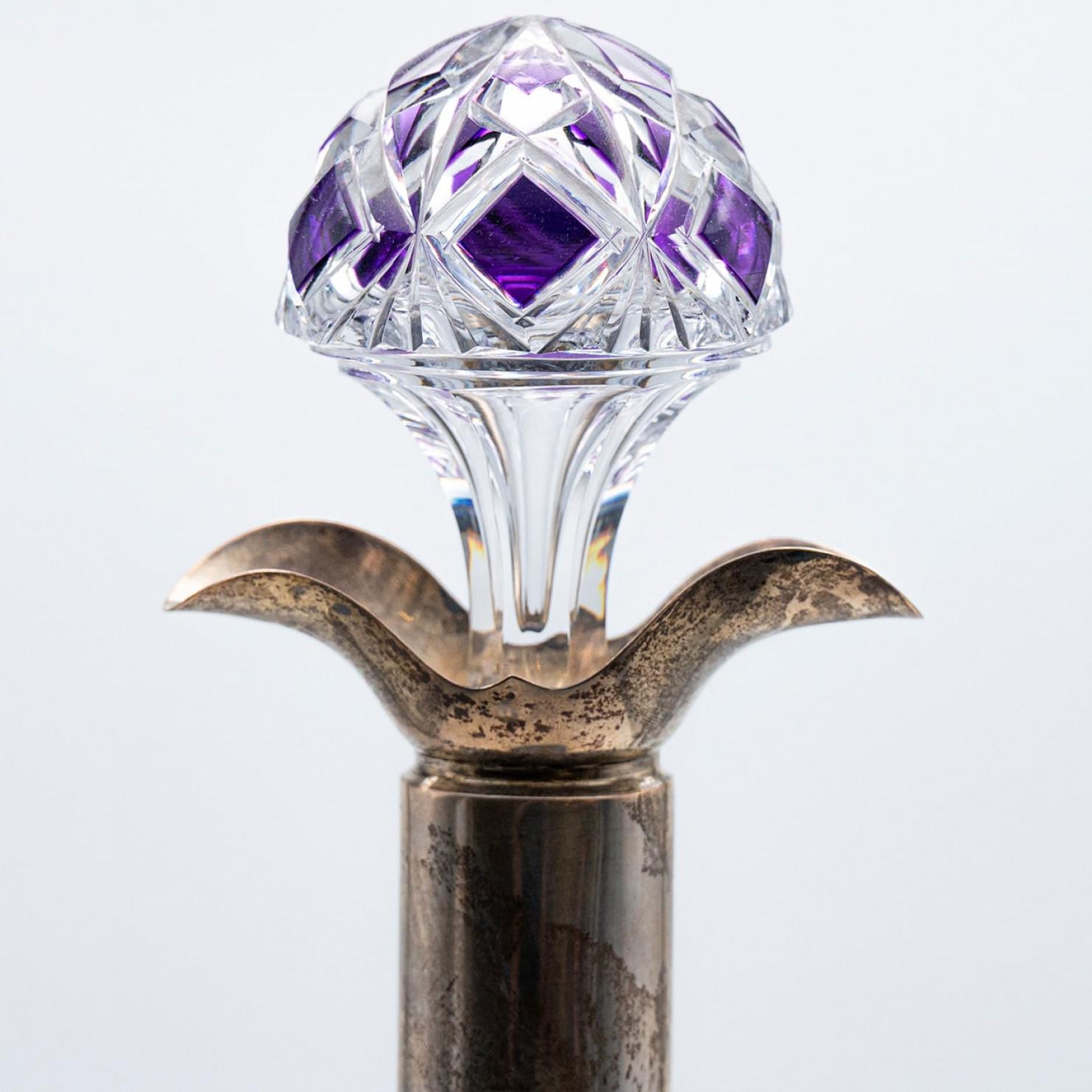 Baccarat Karaffe Violett Strukturiertes Kristall, Frankreich, 1930 (Art nouveau) im Angebot