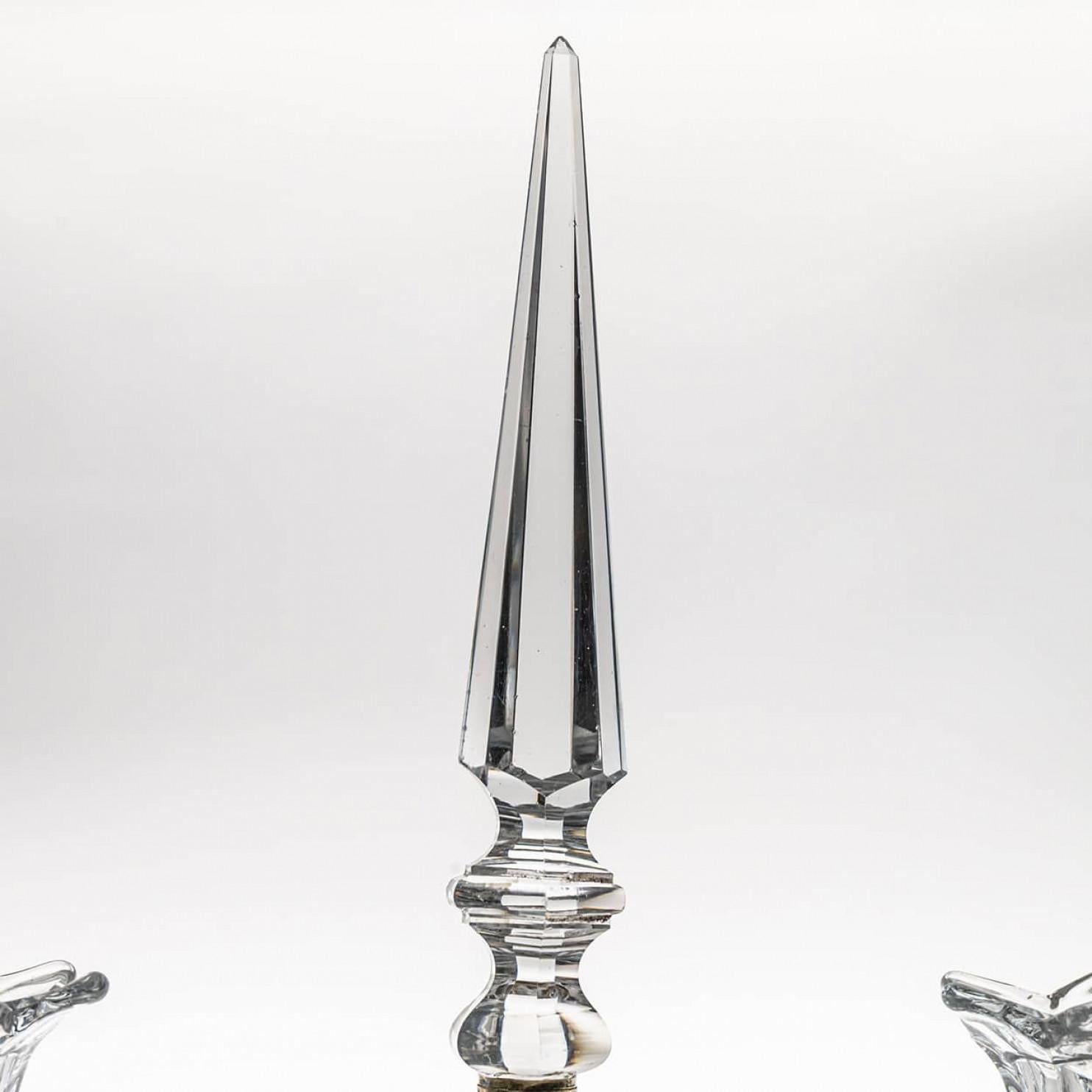 Fatto a mano Portacandele in cristallo trasparente Baccarat per 2 candele, Francia in vendita