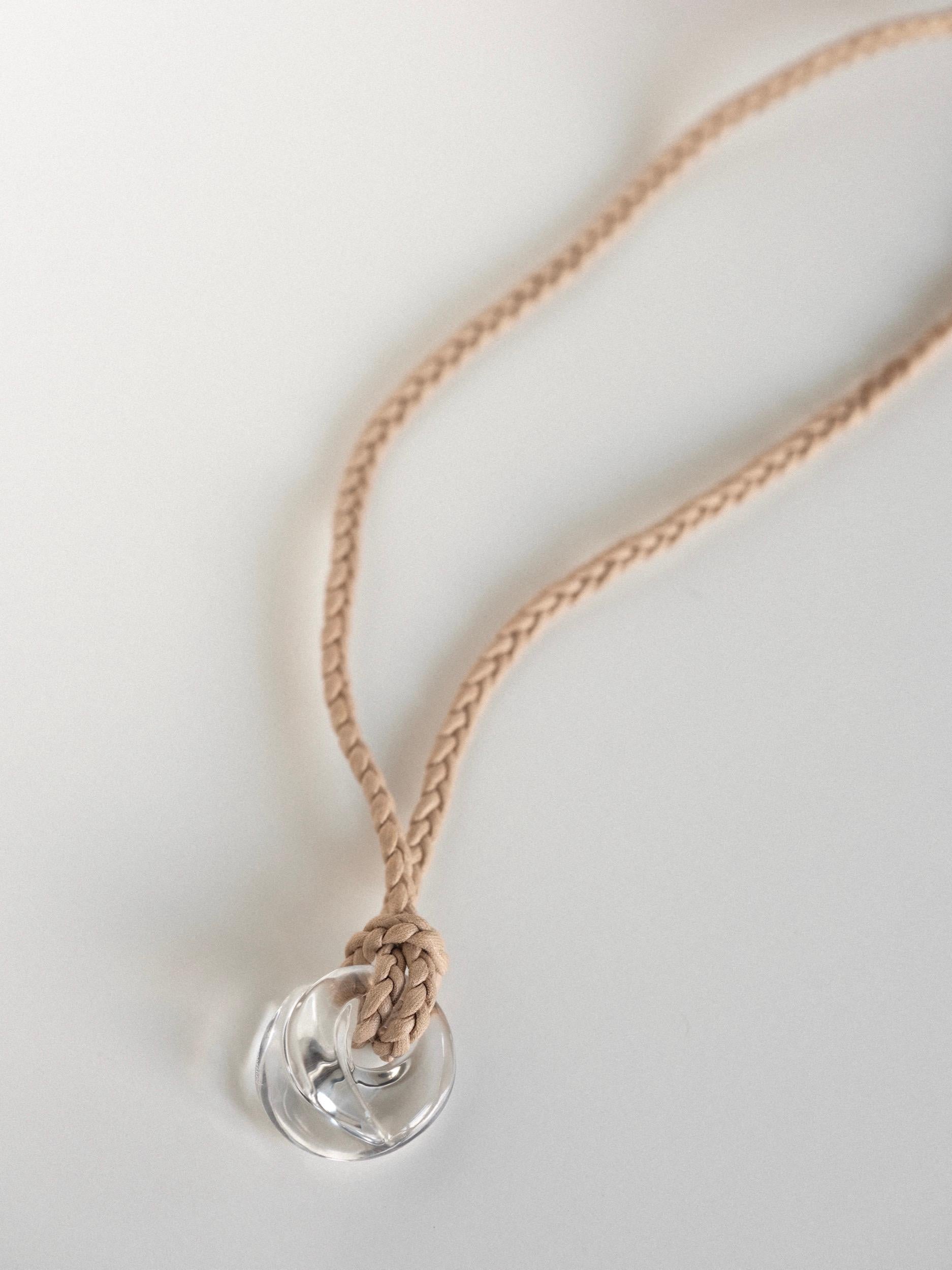 Baccarat Coquillage Necklace by Catherine Noll 1995 Crystal on Cotton Braid For Sale 5