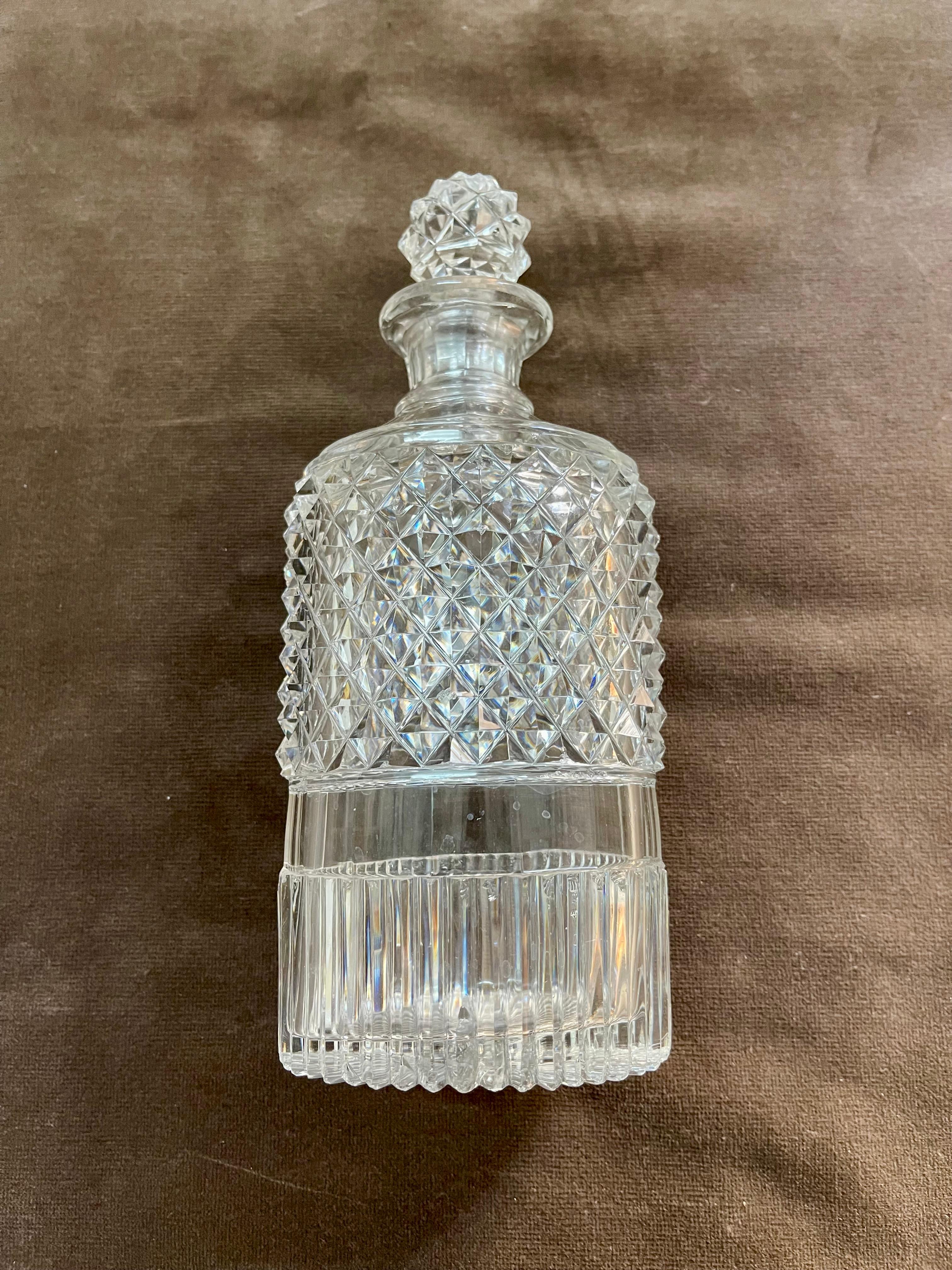 Baccarat Credited Vintage Crystal Bottles Set of Four In Good Condition For Sale In Roma, IT