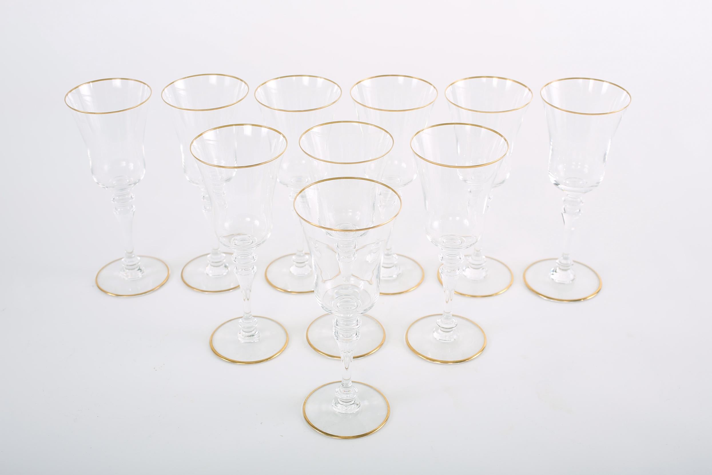 20ième siècle Baccarat Crystal Barware Tableware Service / Ten People en vente