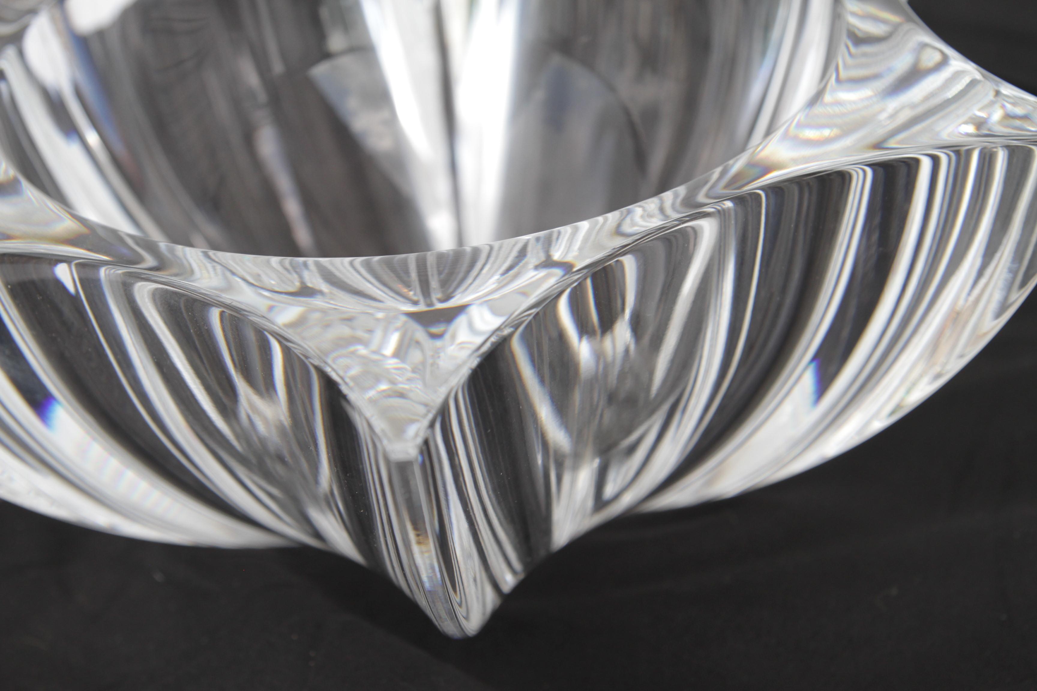 Baccarat-Kristallschale (Glas) im Angebot