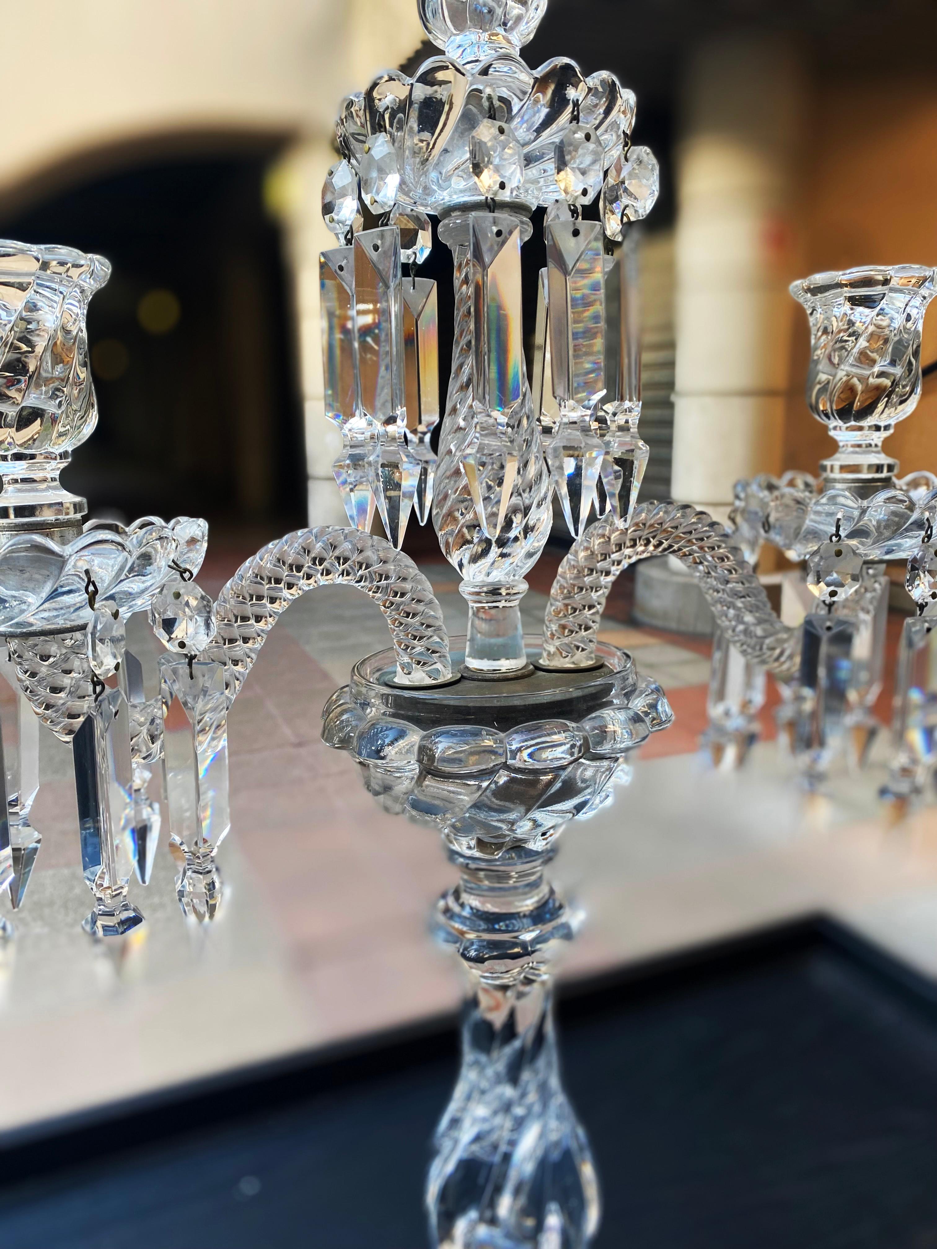 Fin du 20e siècle  Chandelier en cristal de Baccarat en vente