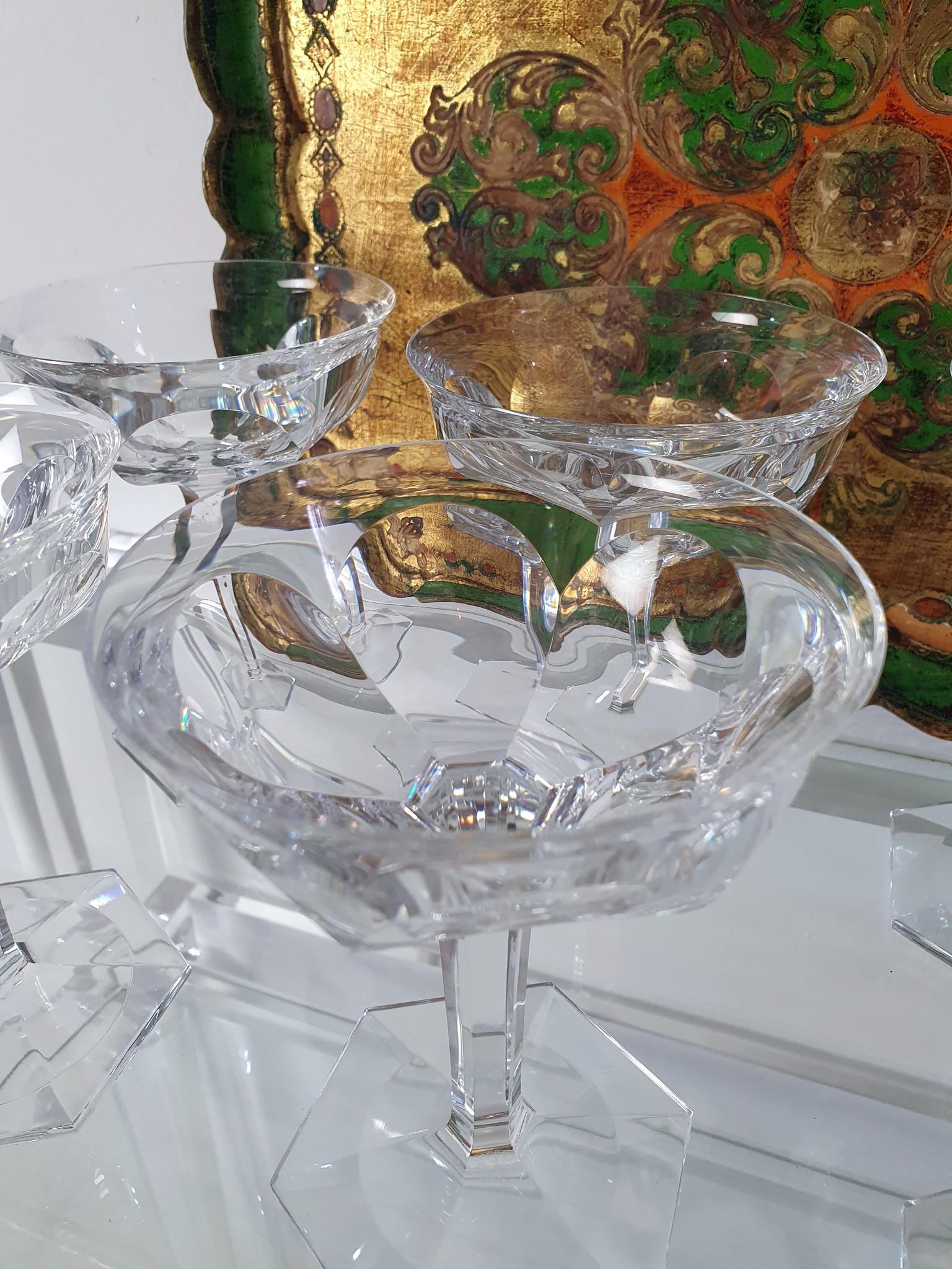 Set von 8 Champagner-Coupe-Gläsern aus Kristall von Baccarat im Angebot 1