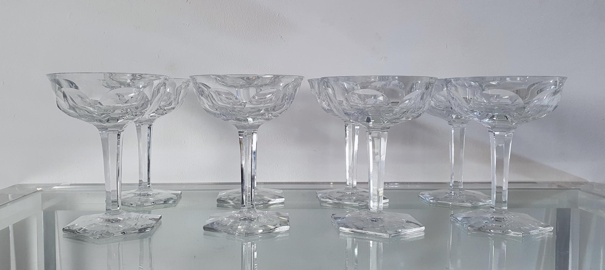 Cristal Ensemble de 8 verres à champagne en cristal de Baccarat en vente