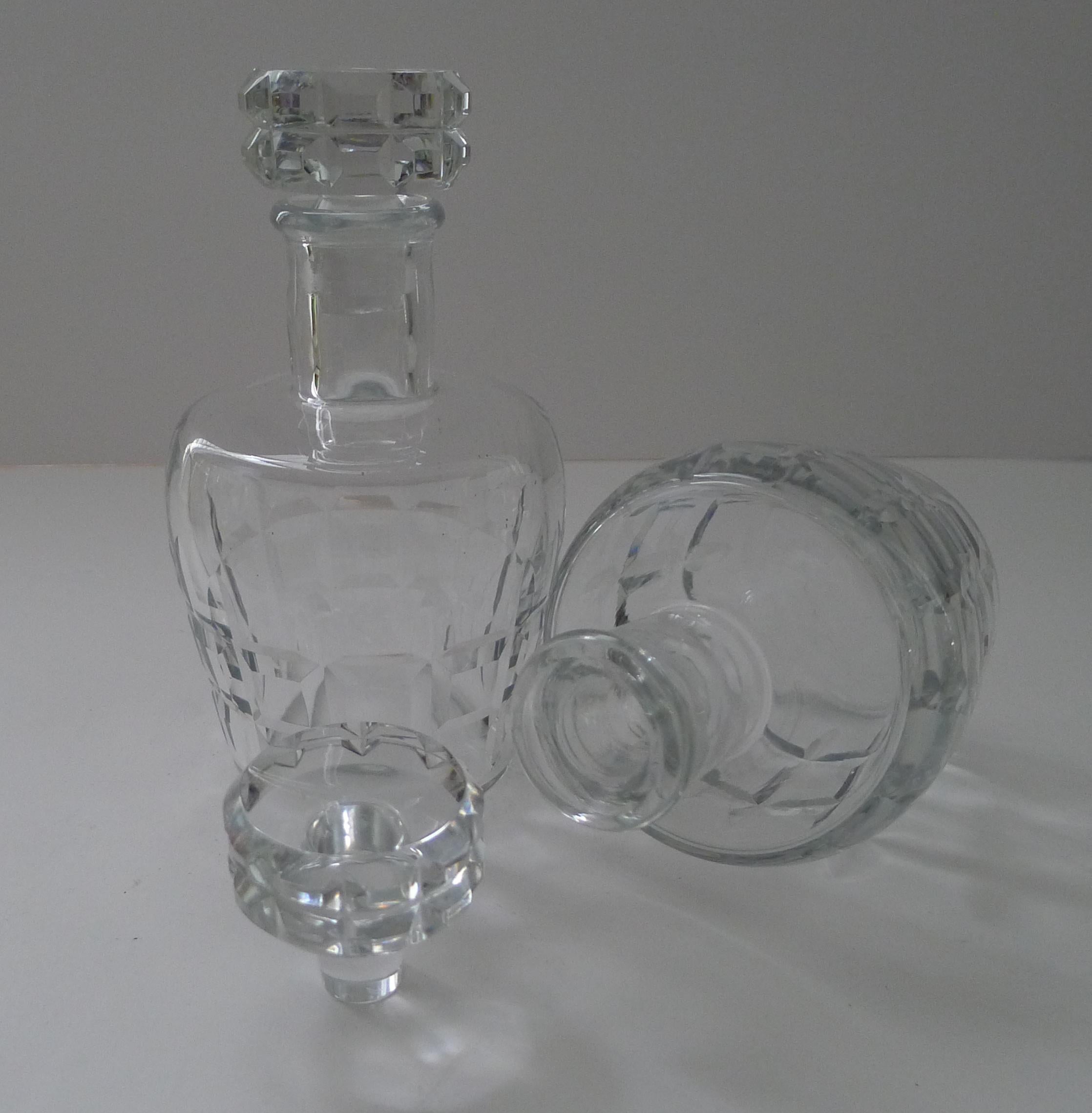 Decantador de cristal de Baccarat, Hermès, París, hacia 1955, diseñado por Jacques en venta 5