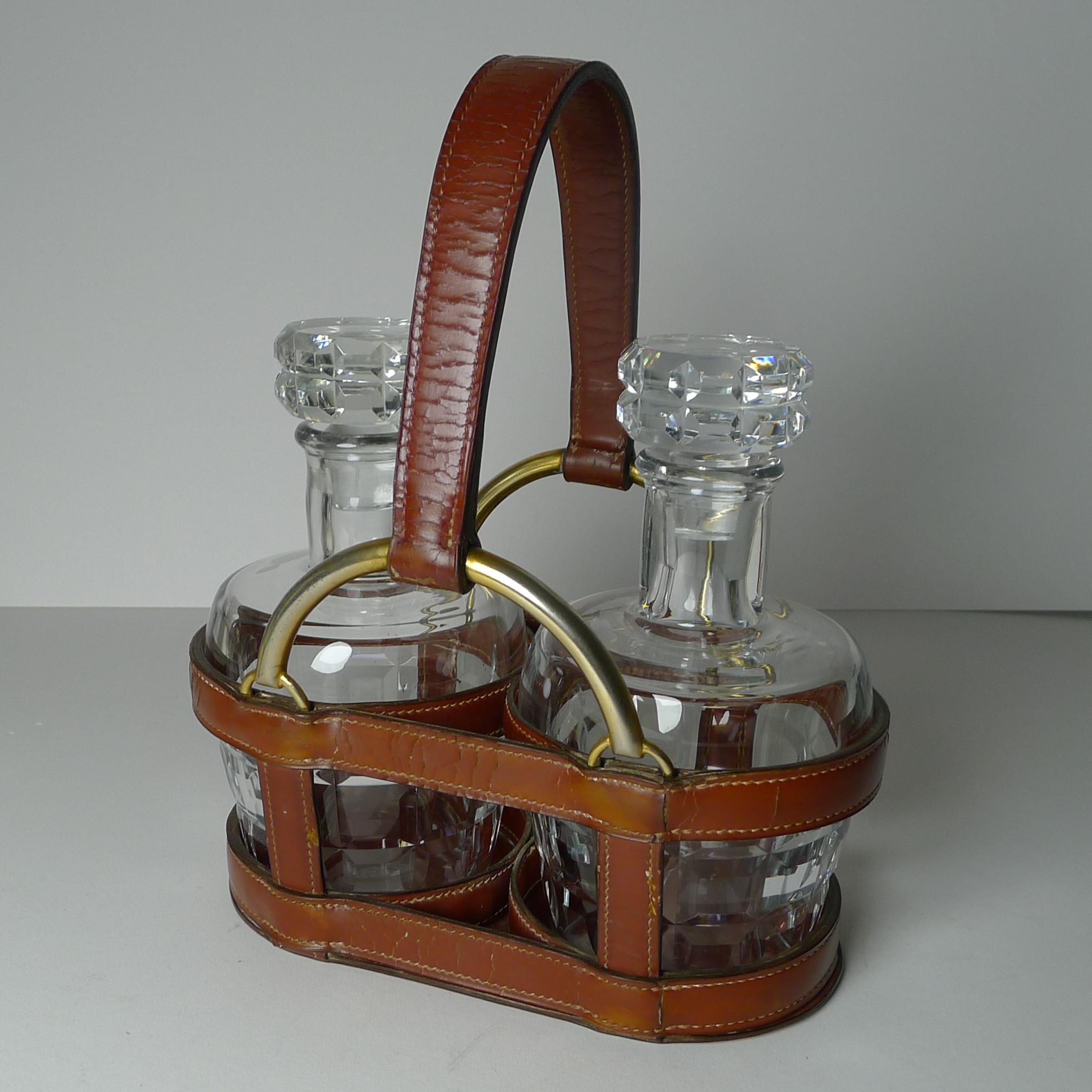 Decantador de cristal de Baccarat, Hermès, París, hacia 1955, diseñado por Jacques en venta 12