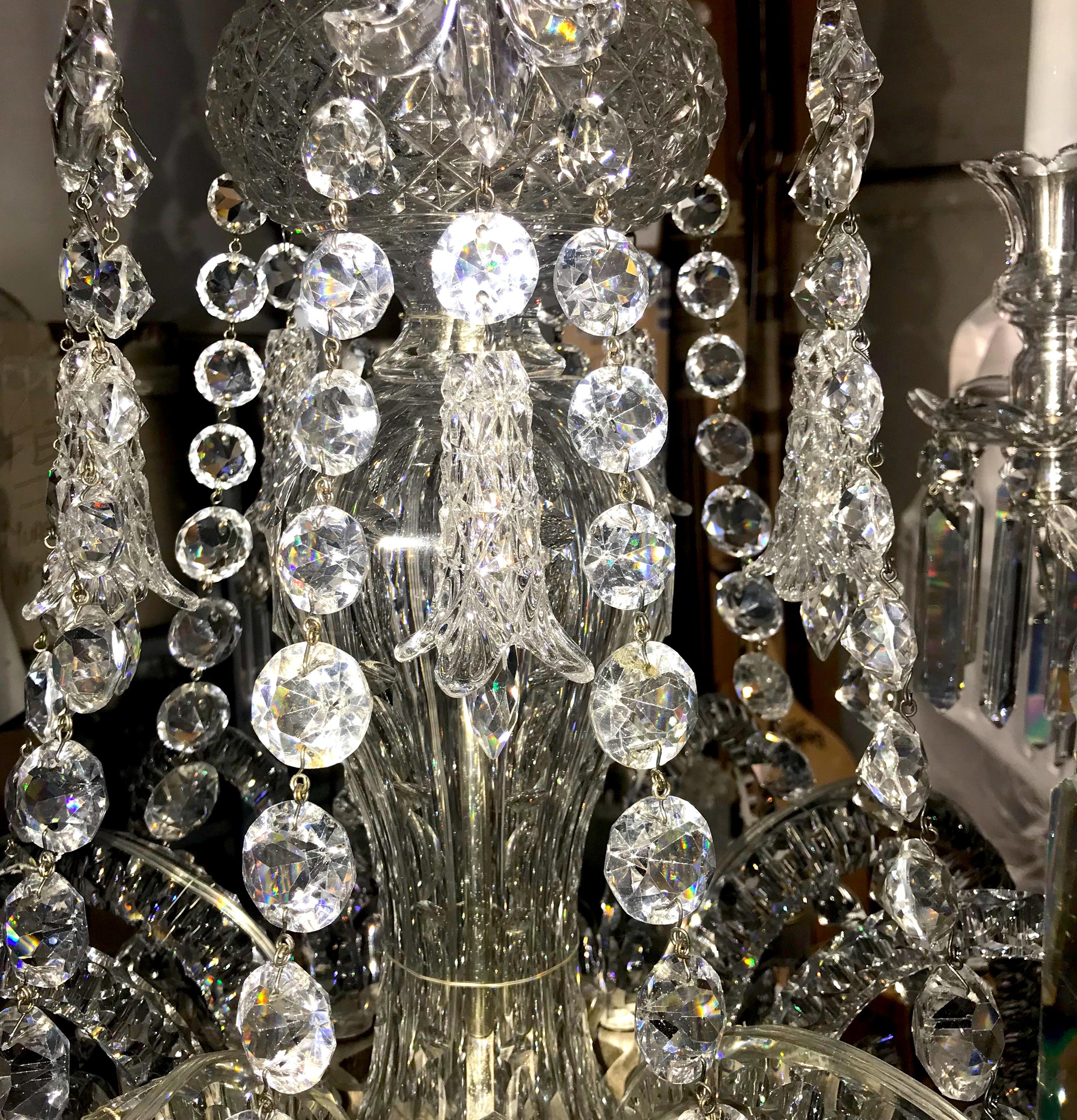 Lustre exceptionnel en cristal de Baccarat, France, début du XIXe siècle en vente 8