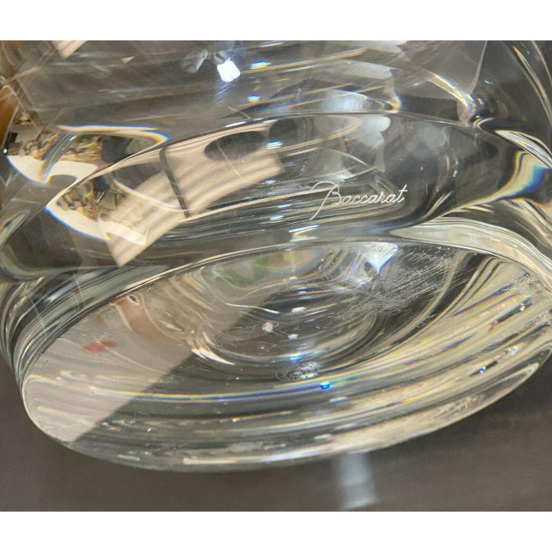 Baccarat Crystal Glass Circumference Vase by Vicente Wolf, Hive Form, Orig. Box In Good Condition In Gardena, CA