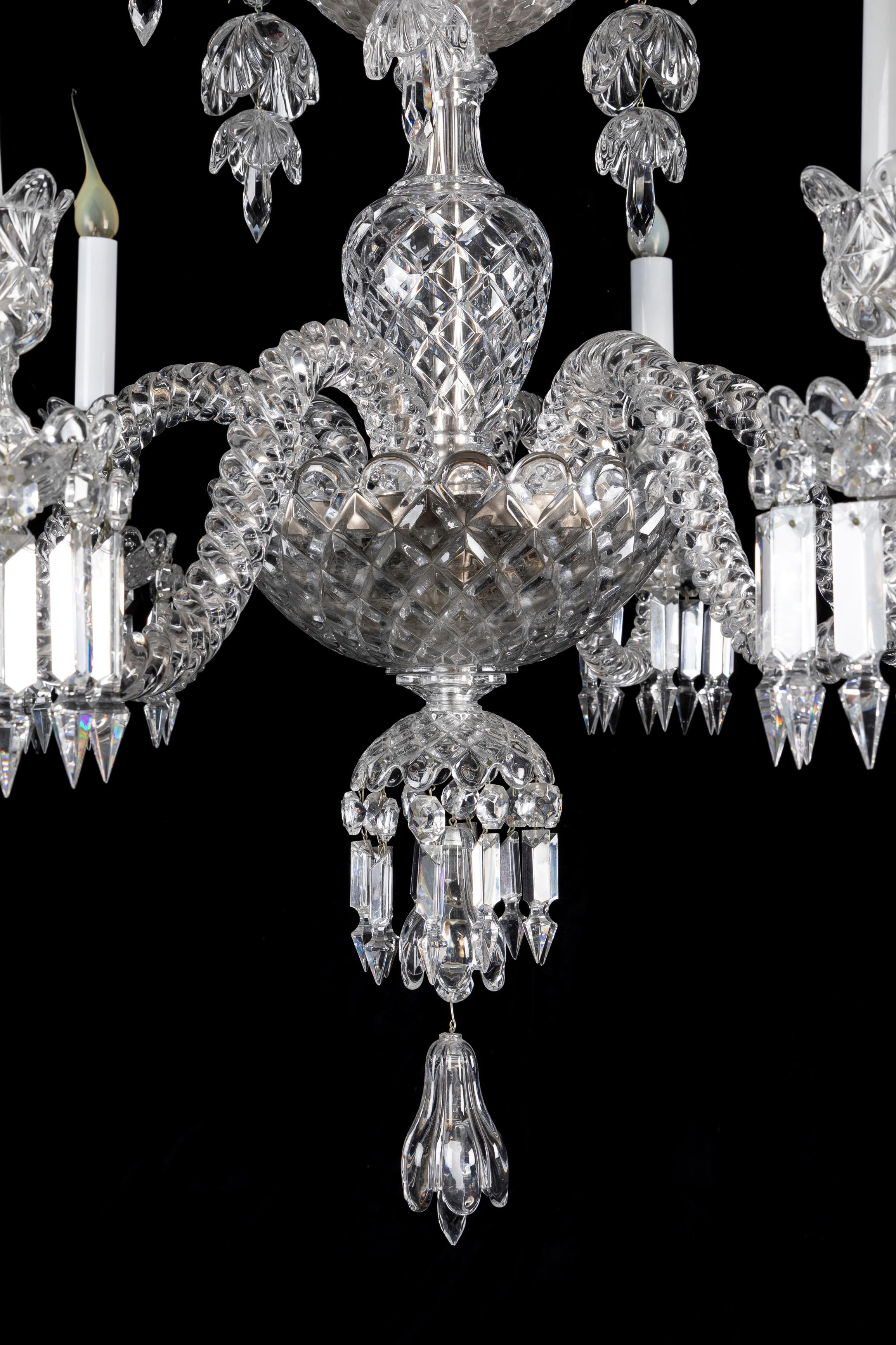 Lustre de style Louis XVI en cristal de Baccarat en vente 1