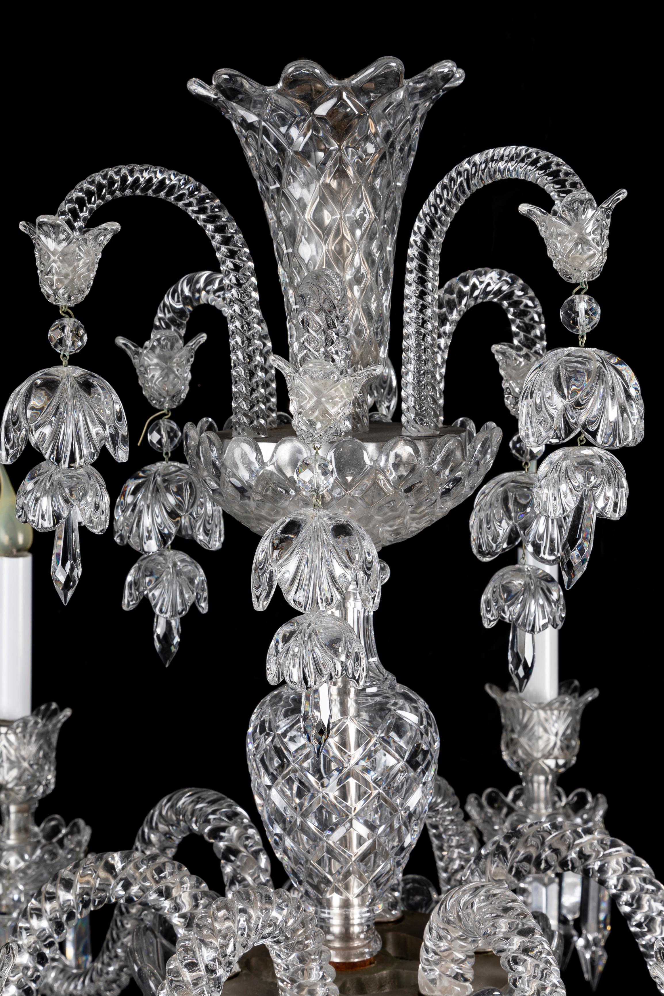 Lustre de style Louis XVI en cristal de Baccarat en vente 2