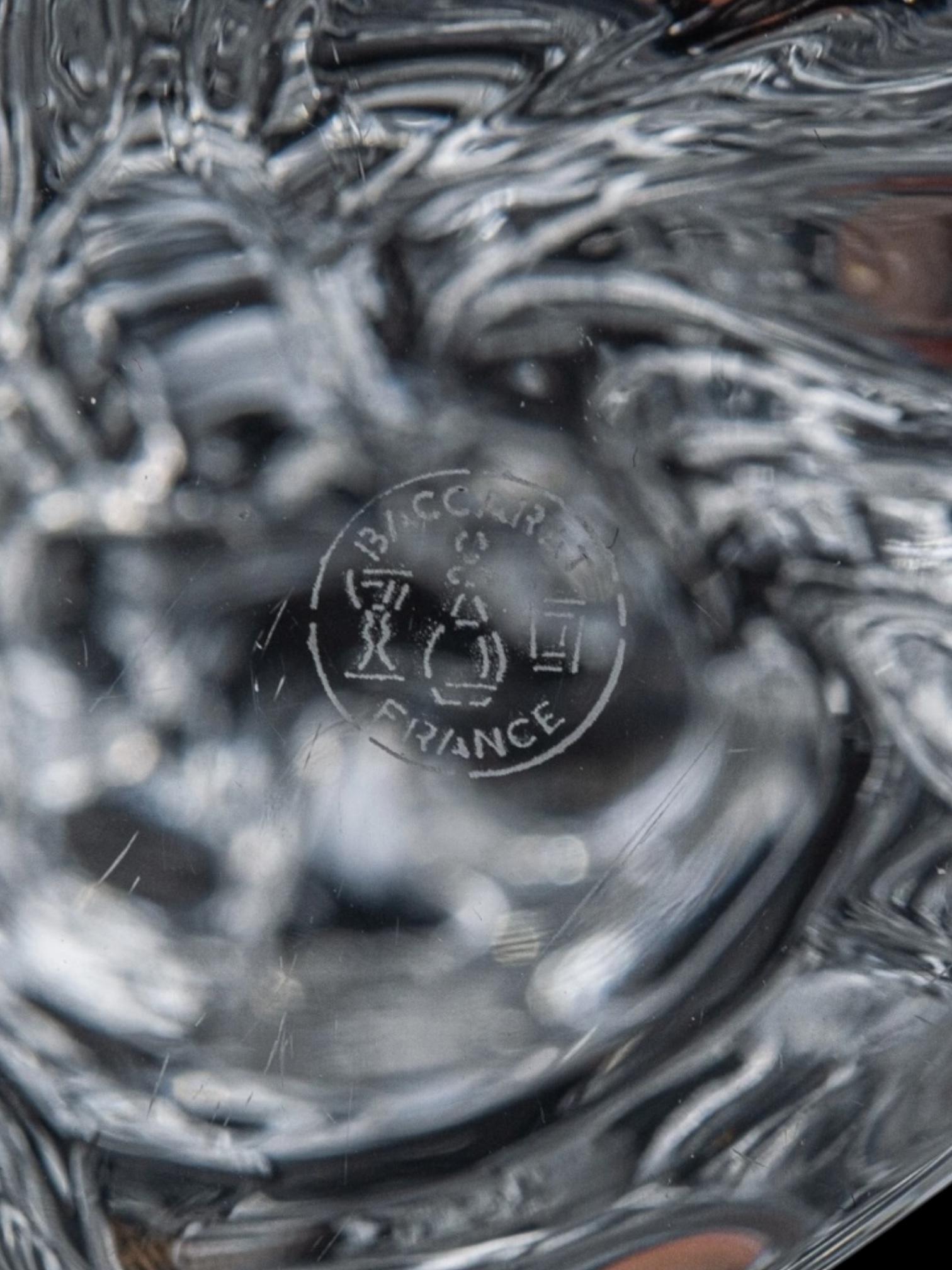 20ième siècle Mère Marie et Enfant Jésus en cristal de Baccarat en vente