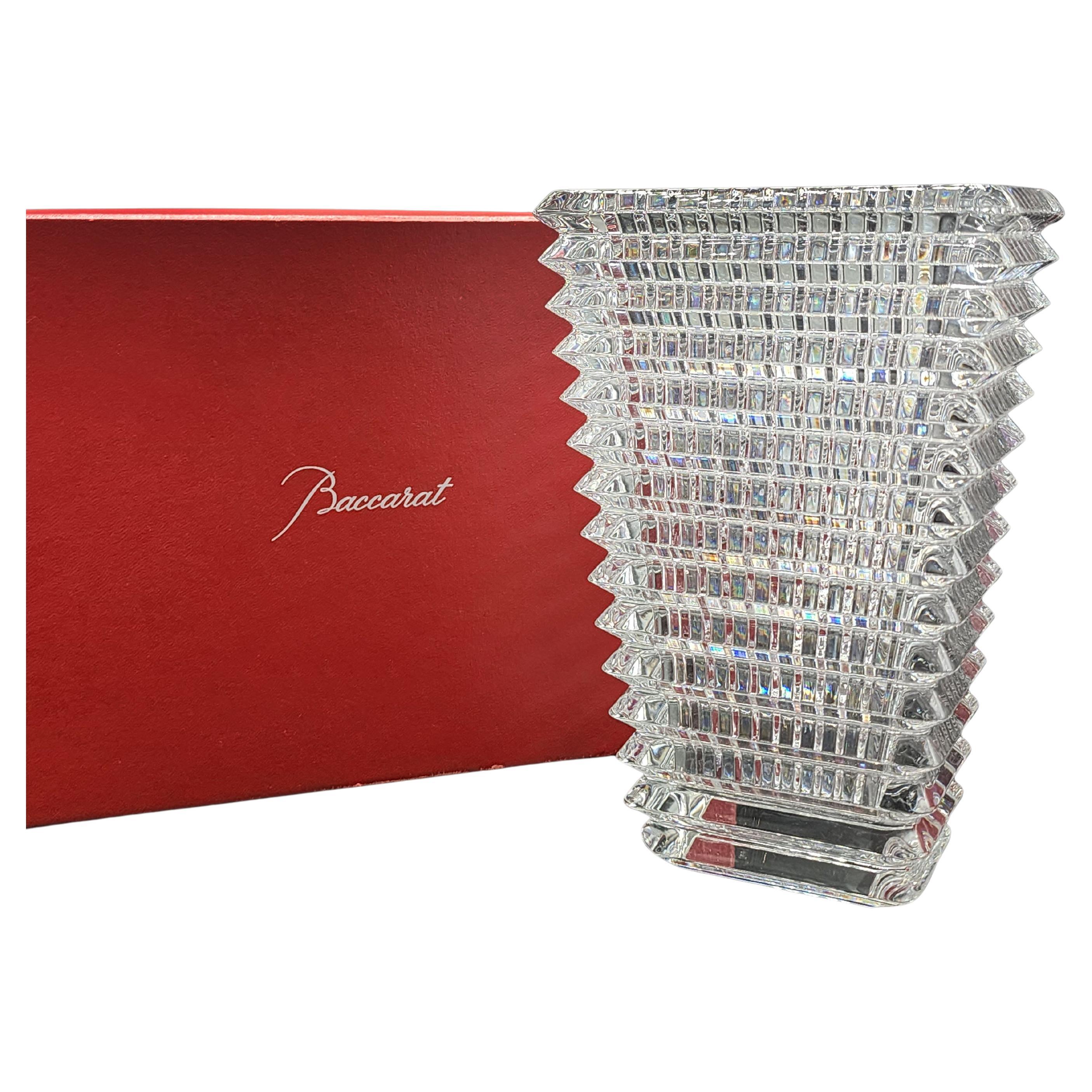 Jarrón rectangular de cristal de Baccarat