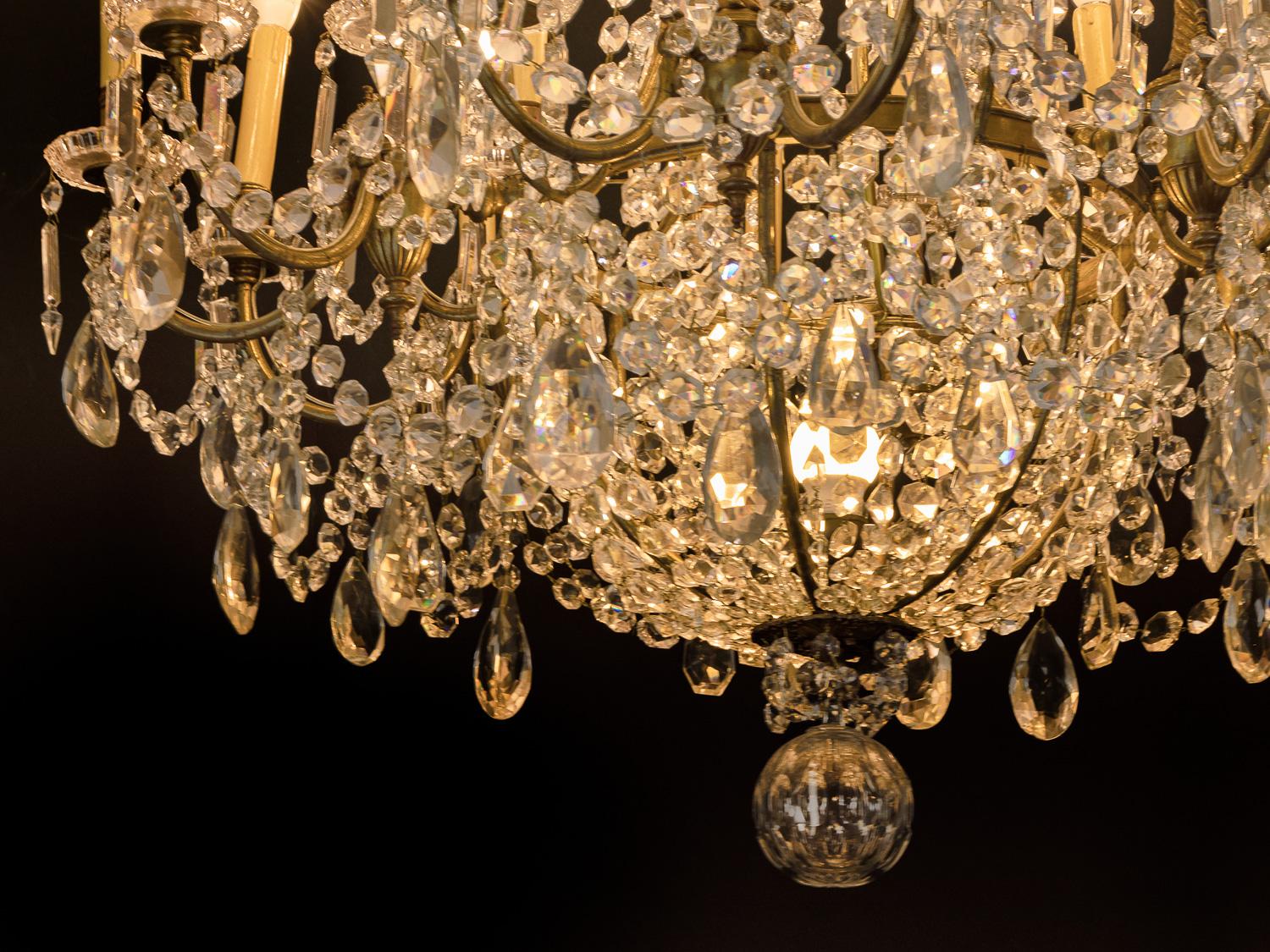 Baccarat Crystal 24 light Chandelier Napoleón III en venta