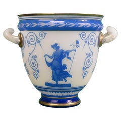 BACCARAT, Jarrón de cristal con decoración neogriega, hacia 1867