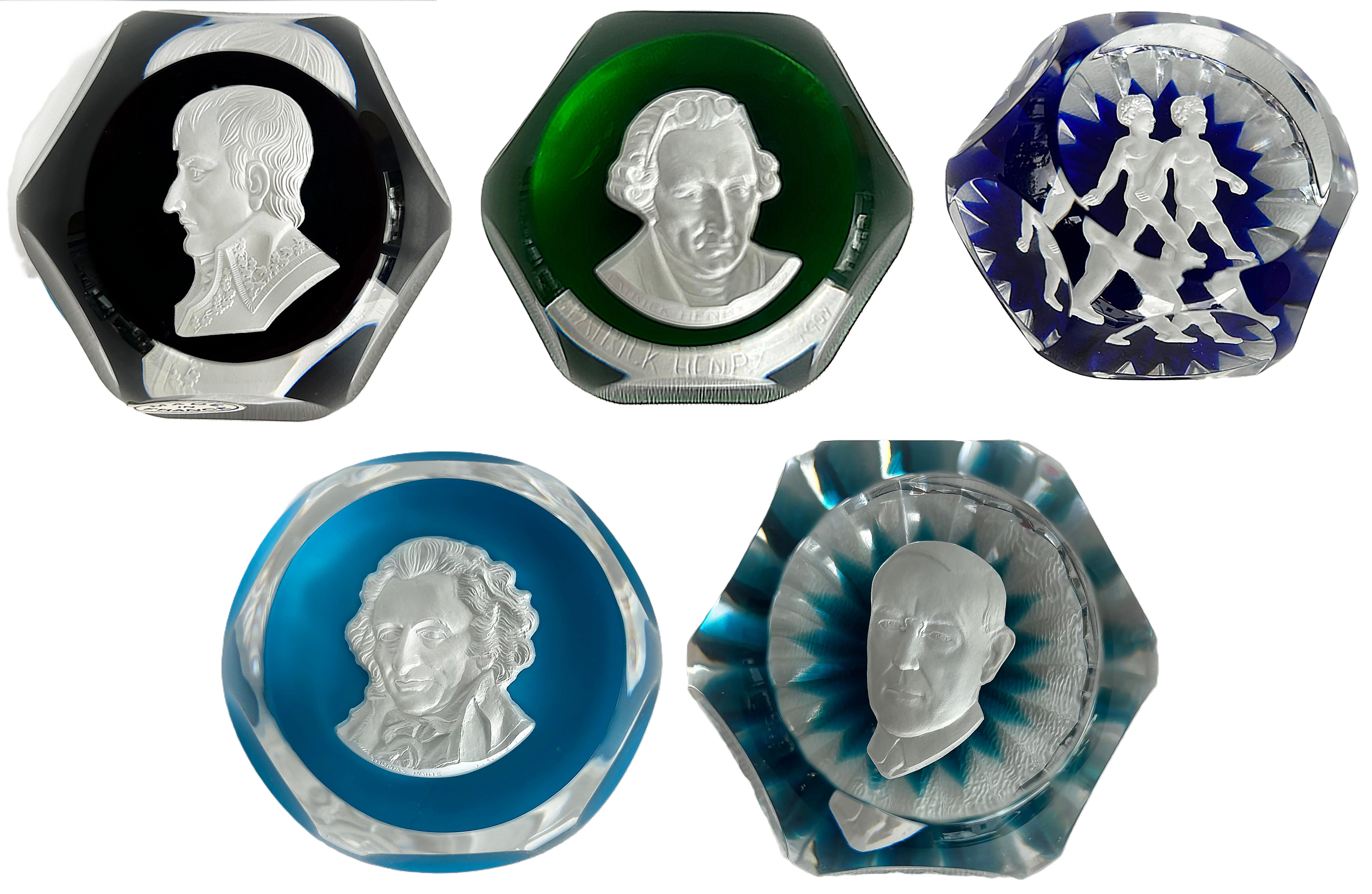 Baccarat Faceted Cobalt Sulphide Gemini Twins Paperweight, Cobalt, France For Sale 2