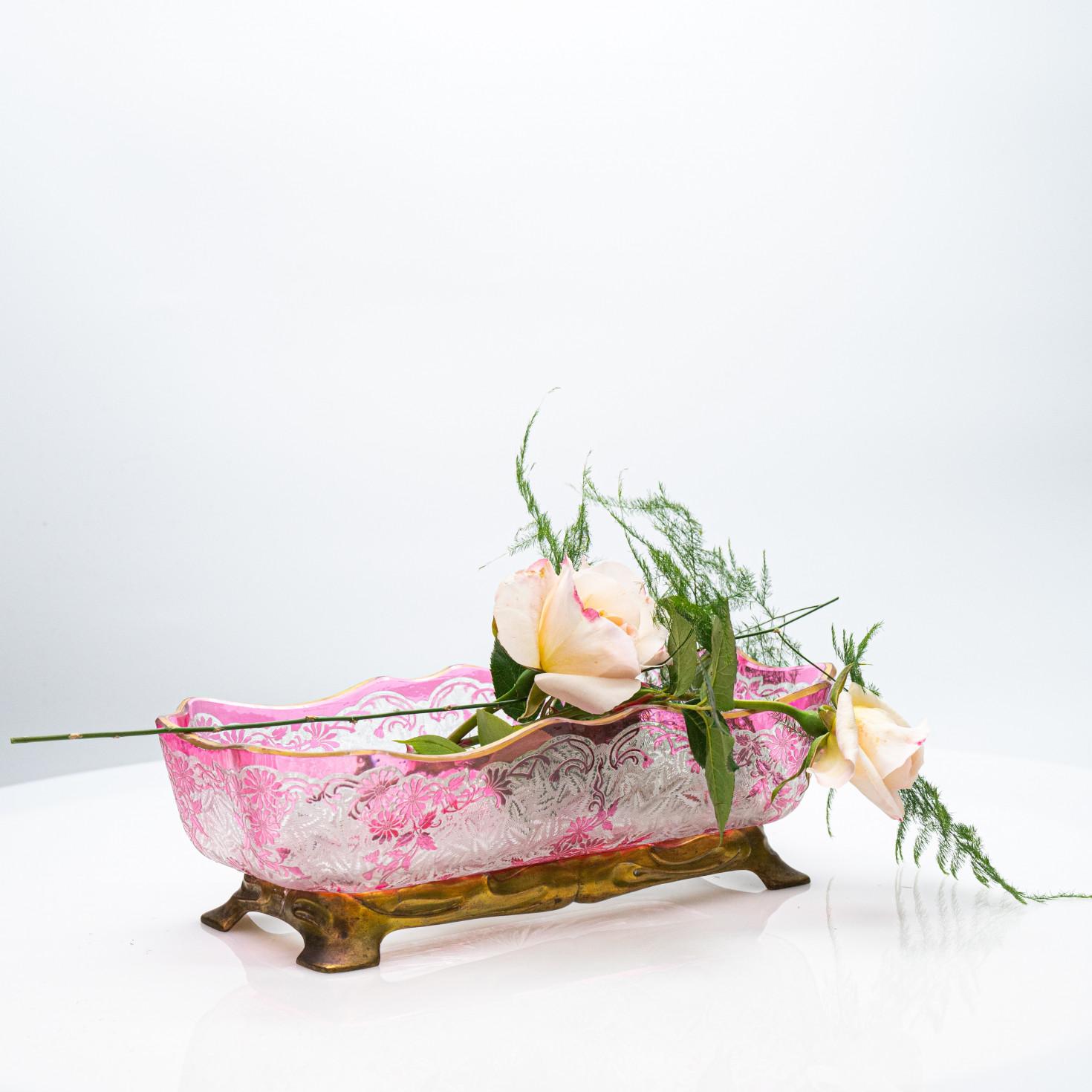 Baccarat Flower Pattern Acid Etched Bowl, Magenta Pink, 1900, France For Sale 1