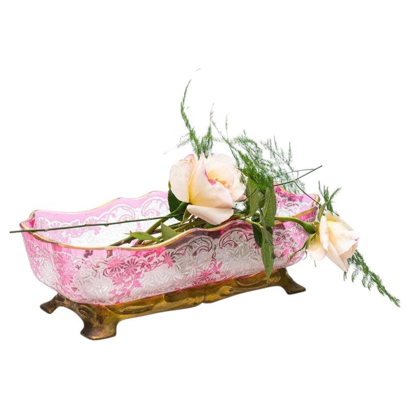 Baccarat Flower Pattern Acid Etched Bowl, Magenta Pink, 1900, France For Sale