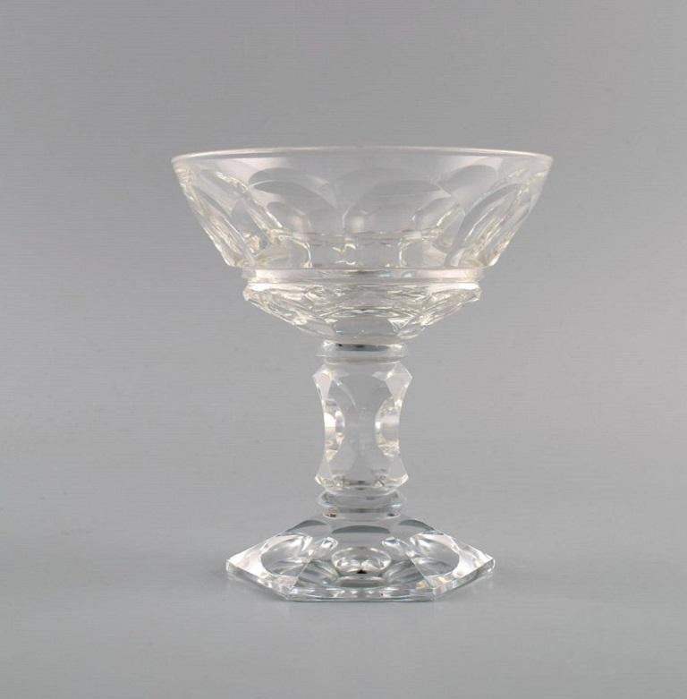 French Baccarat, France, 9 Art Deco Champagne Bowls in Clear Crystal Glass For Sale