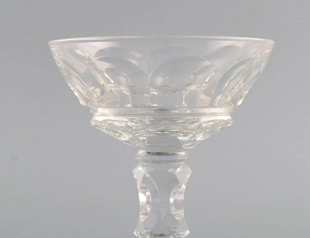 Mid-20th Century Baccarat, France, 9 Art Deco Champagne Bowls in Clear Crystal Glass For Sale