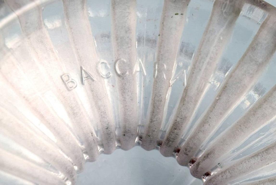 Baccarat, France. Compotier Art Déco en verre d'art soufflé à la bouche transparent et givré. en vente 1