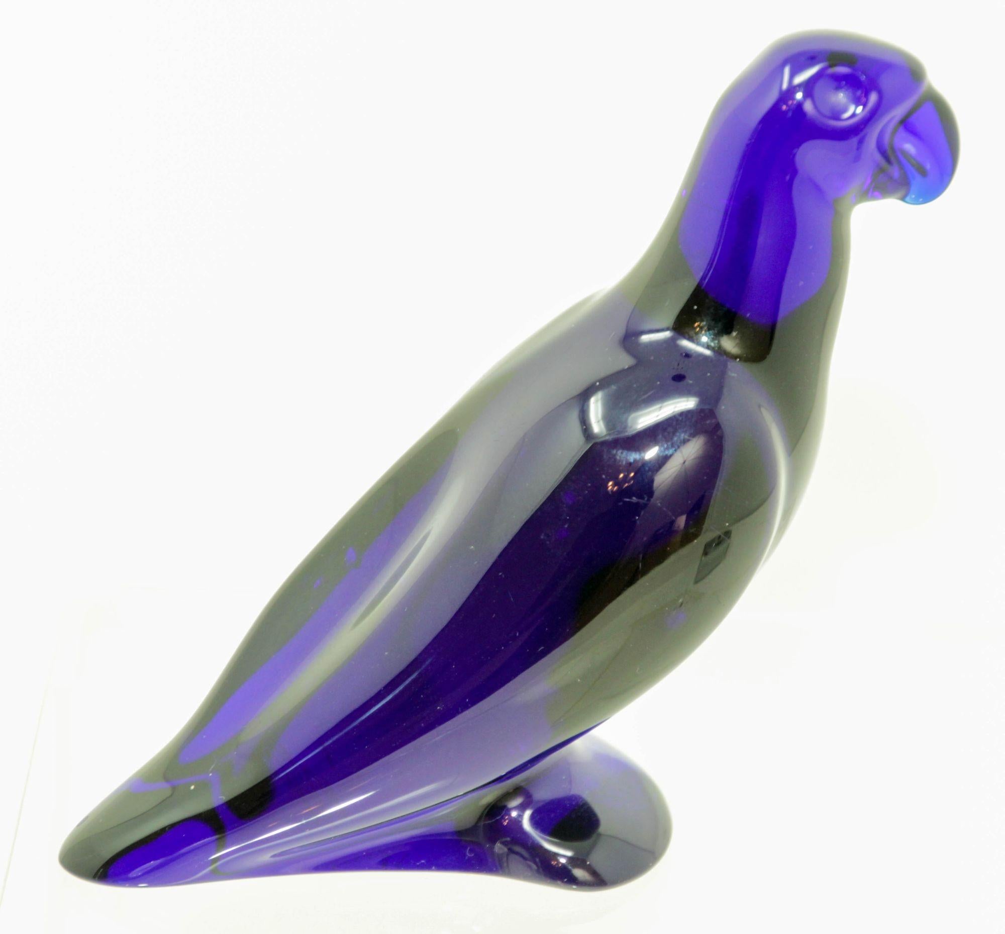 Baccarat France Crystal Cobalt Blue Glass Parrot Paperweight For Sale 4