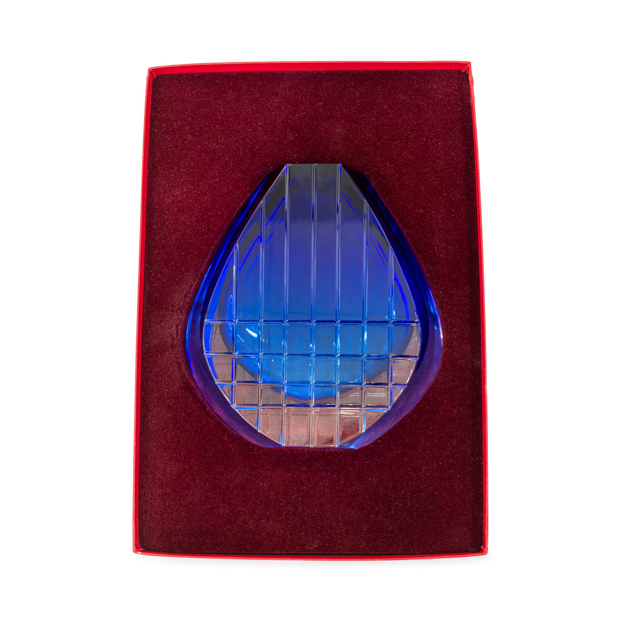 Baccarat Frankreich Kristall Neptun Elegant klar kobaltblau Glasvase im Angebot 3