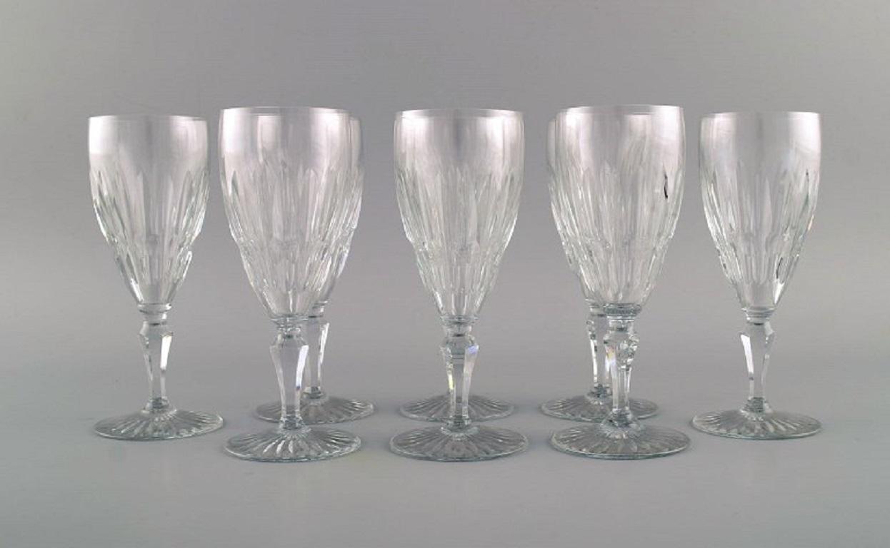 Baccarat, France. Eight Art Deco red wine glasses in clear mouth-blown crystal glass. 1930s / 40s.
Measures: 17.5 x 6.5 cm.
In perfect condition.
Stamped.