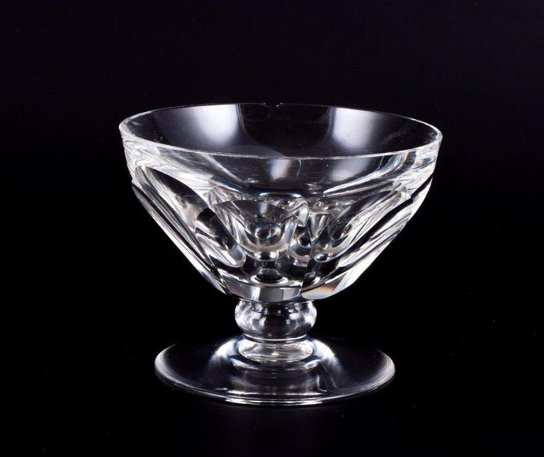 4 coupes de champagne en cristal Baccarat Harcourt 1841 - Arts de la table