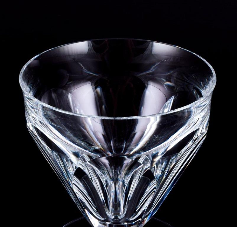 Baccarat, France. Set of four Art Deco red wine glasses in crystal glass In Excellent Condition For Sale In Copenhagen, DK