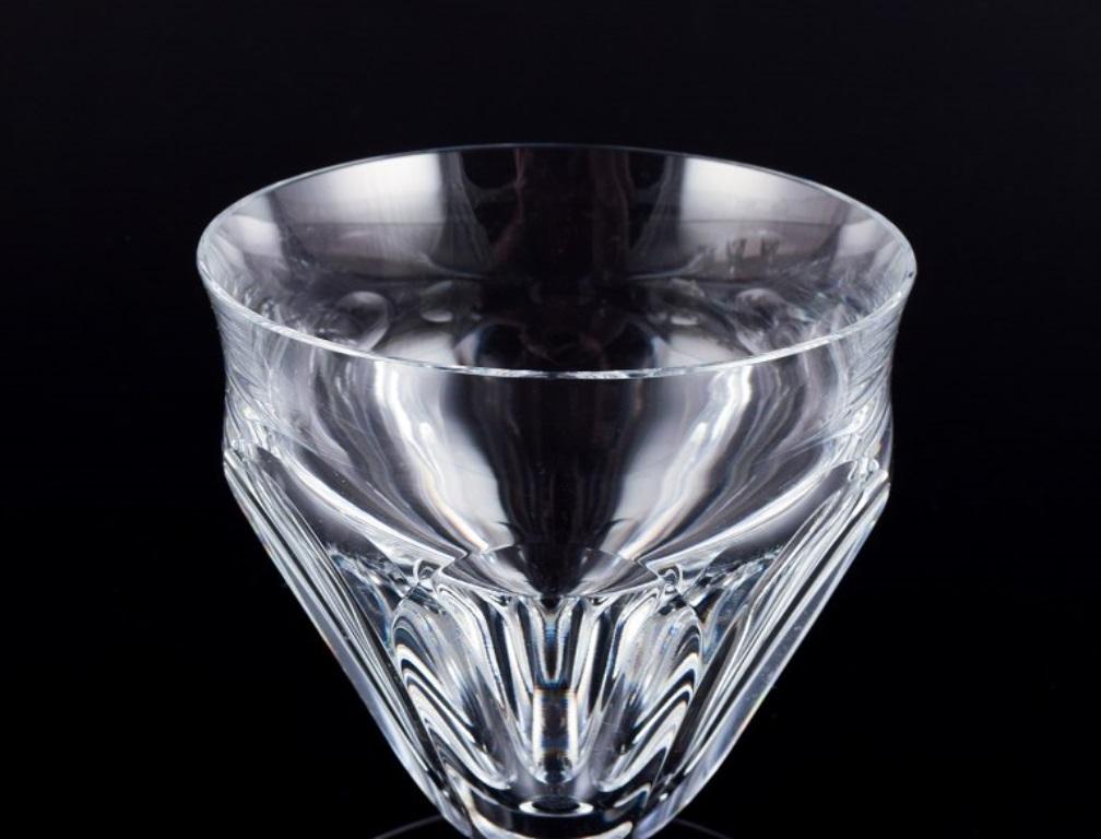 Crystal Baccarat, France. Set of four Art Deco white wine glasses in crystal glass. For Sale