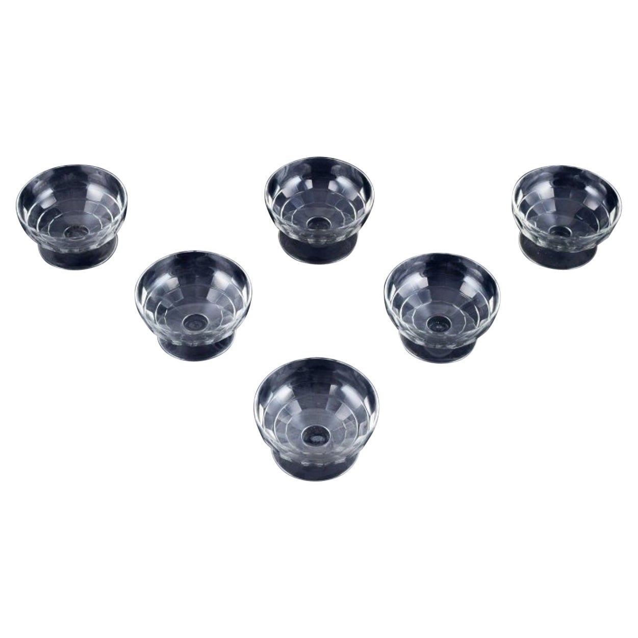 Baccarat, France, ensemble de six coupes de champagne « Charles » Art Déco.