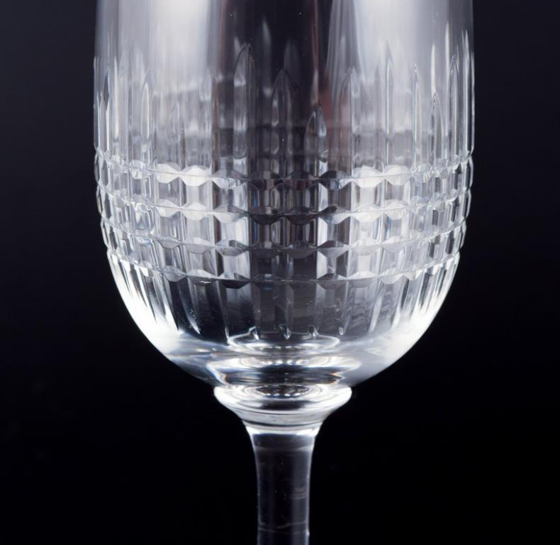 Metà XX secolo Baccarat, Francia. Set di sei bicchieri da vino bianco 