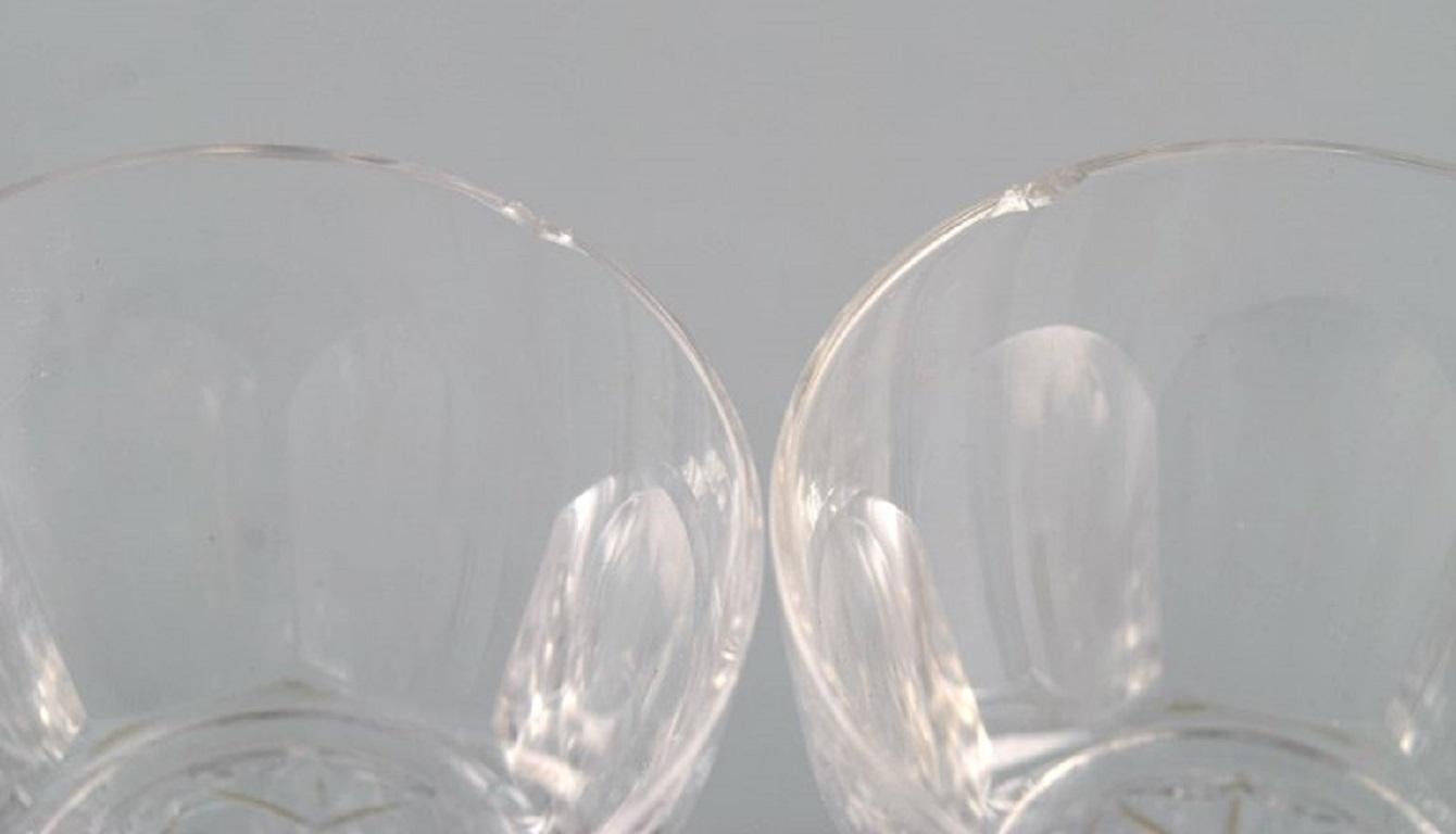 Sept verres à vin blancs Art déco en verre de cristal Baccarat, France en vente 1