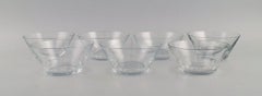 Französische Baccarat-Schalen aus klarem mundgeblasenem Kristallglas, sieben Schalen