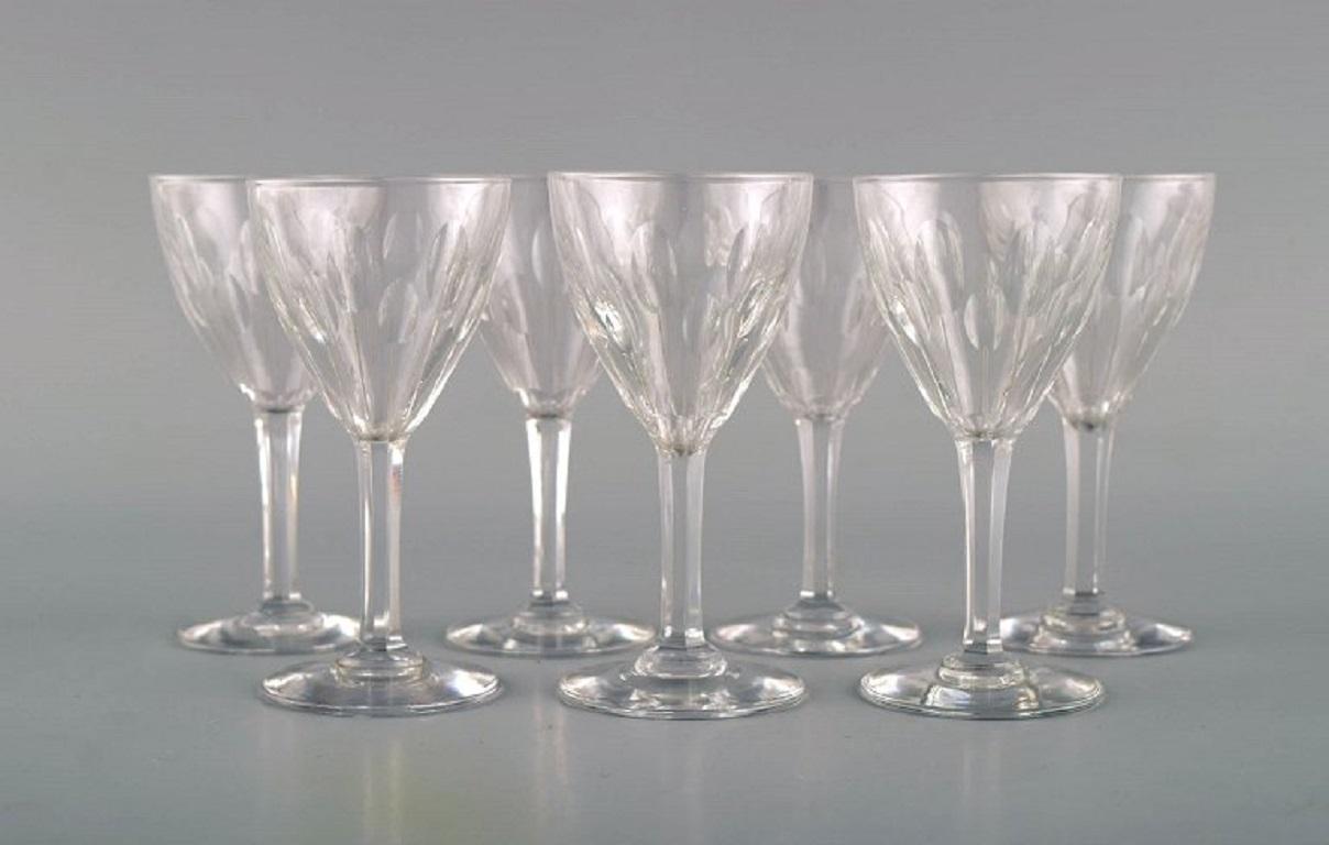 Baccarat, Francia. Siete copas Tallyrand de cristal soplado transparente. Mediados del siglo XX.
Medidas: 8 x 7 cm.
En perfecto estado.
Sellado.