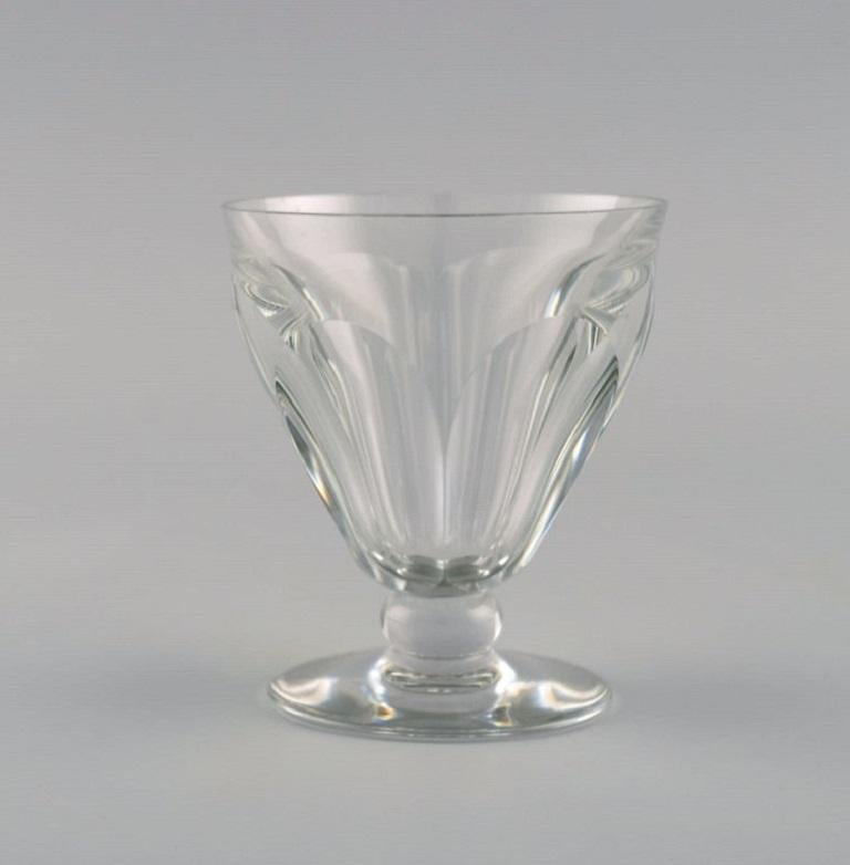 Baccarat, France, Seven Tallyrand Glasses in Clear Mouth-Blown Crystal Glass In Good Condition For Sale In Copenhagen, DK