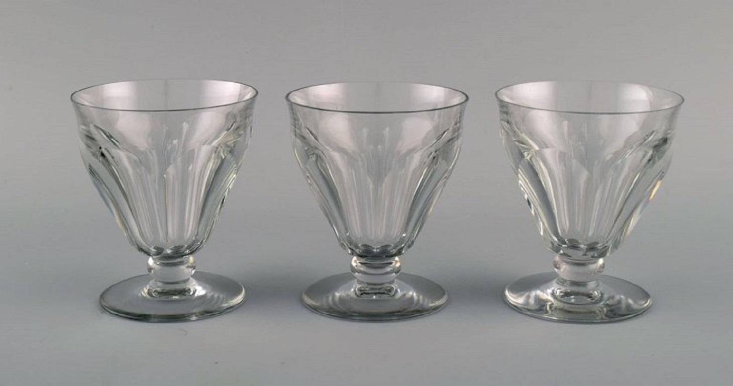 Baccarat, France. Three Tallyrand glasses in clear mouth-blown crystal glass. Mid-20th century.
Measures: 11 x 9.5 cm.
In perfect condition.
Stamped.