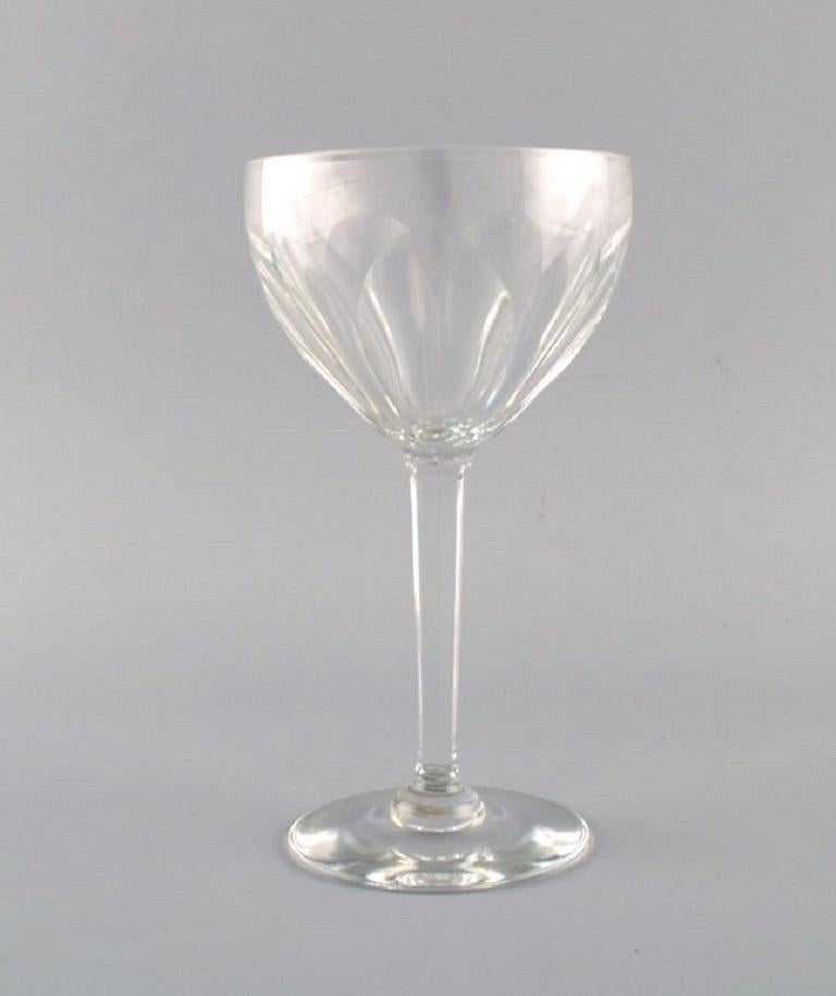 Baccarat, France. Two Art Deco red wine glasses in clear mouth-blown crystal glass. 1930s.
Measures: 18 x 9.5 cm.
In excellent condition.