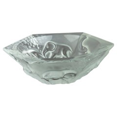 Used Baccarat French Frosted Crystal Glass Elephants Bowl Ashtray
