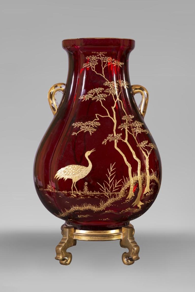 Japonisme BACCARAT, Garniture with Japanese landscape, circa 1880 For Sale