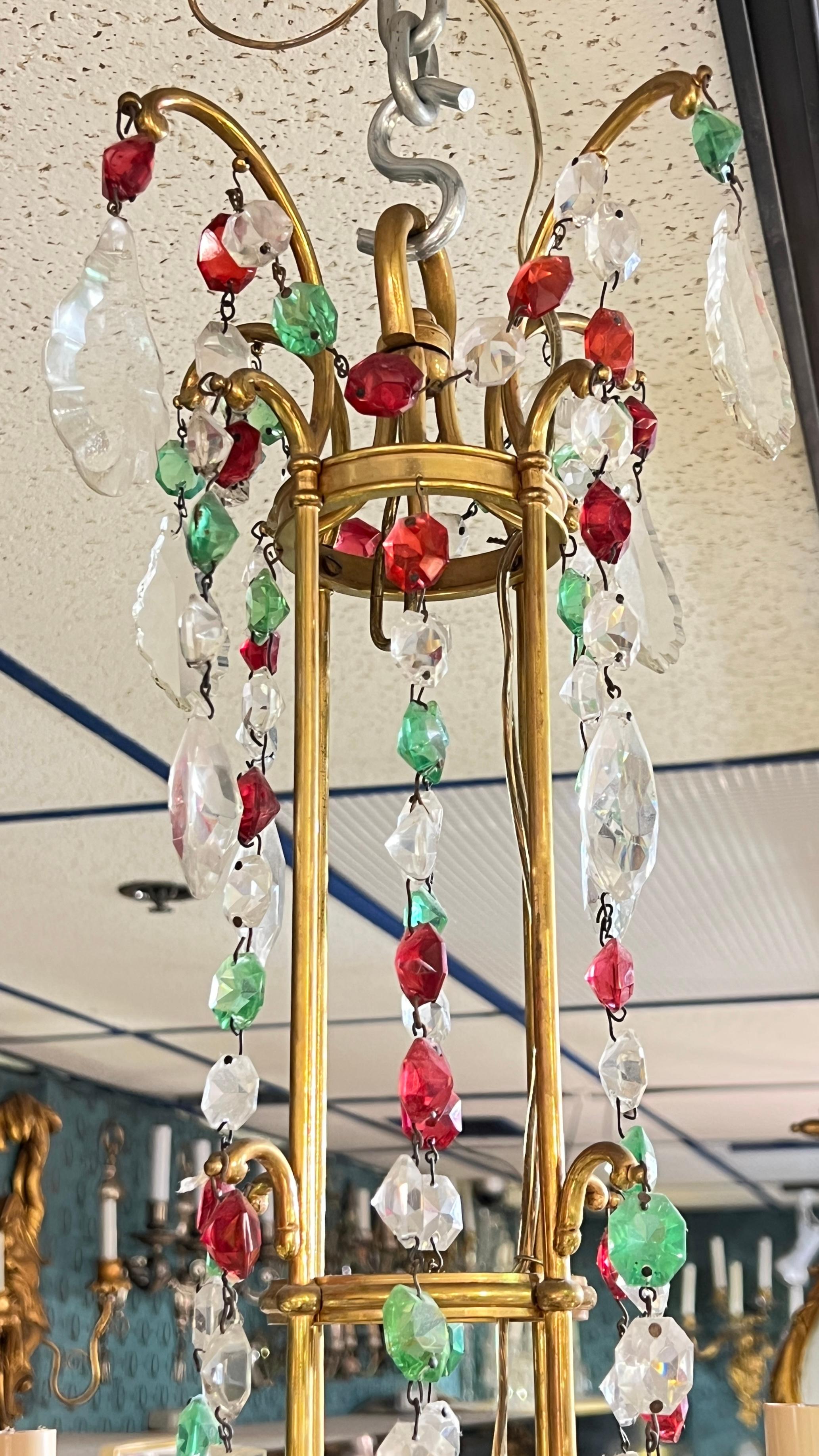 Araña de 8 luces de bronce dorado y cristal de Baccarat en venta 1