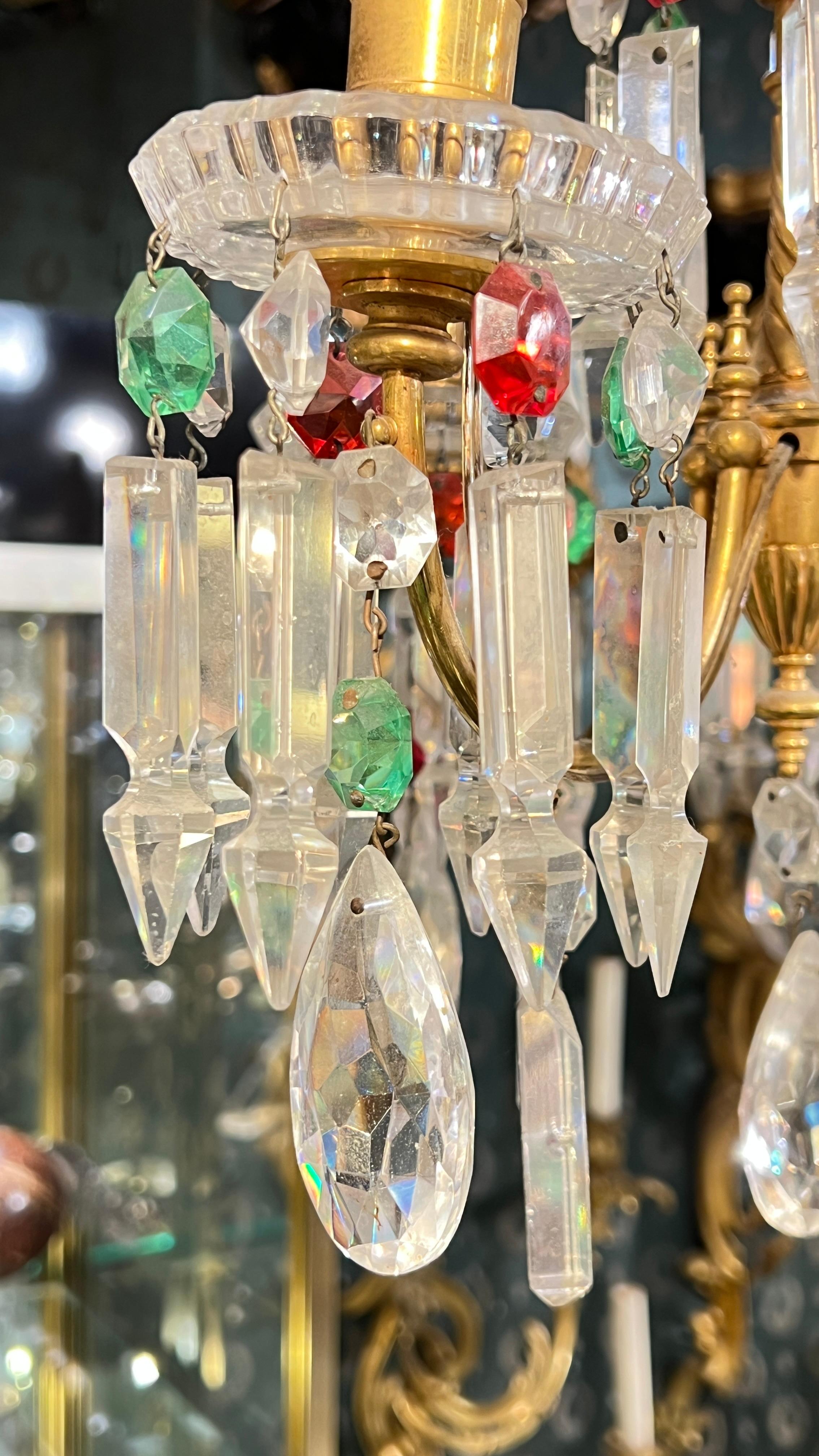 Araña de 8 luces de bronce dorado y cristal de Baccarat en venta 2