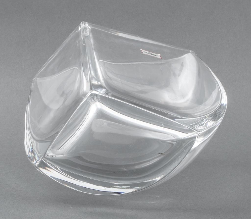 Baccarat Modernist crystal clear glass Giverny vase, etched 