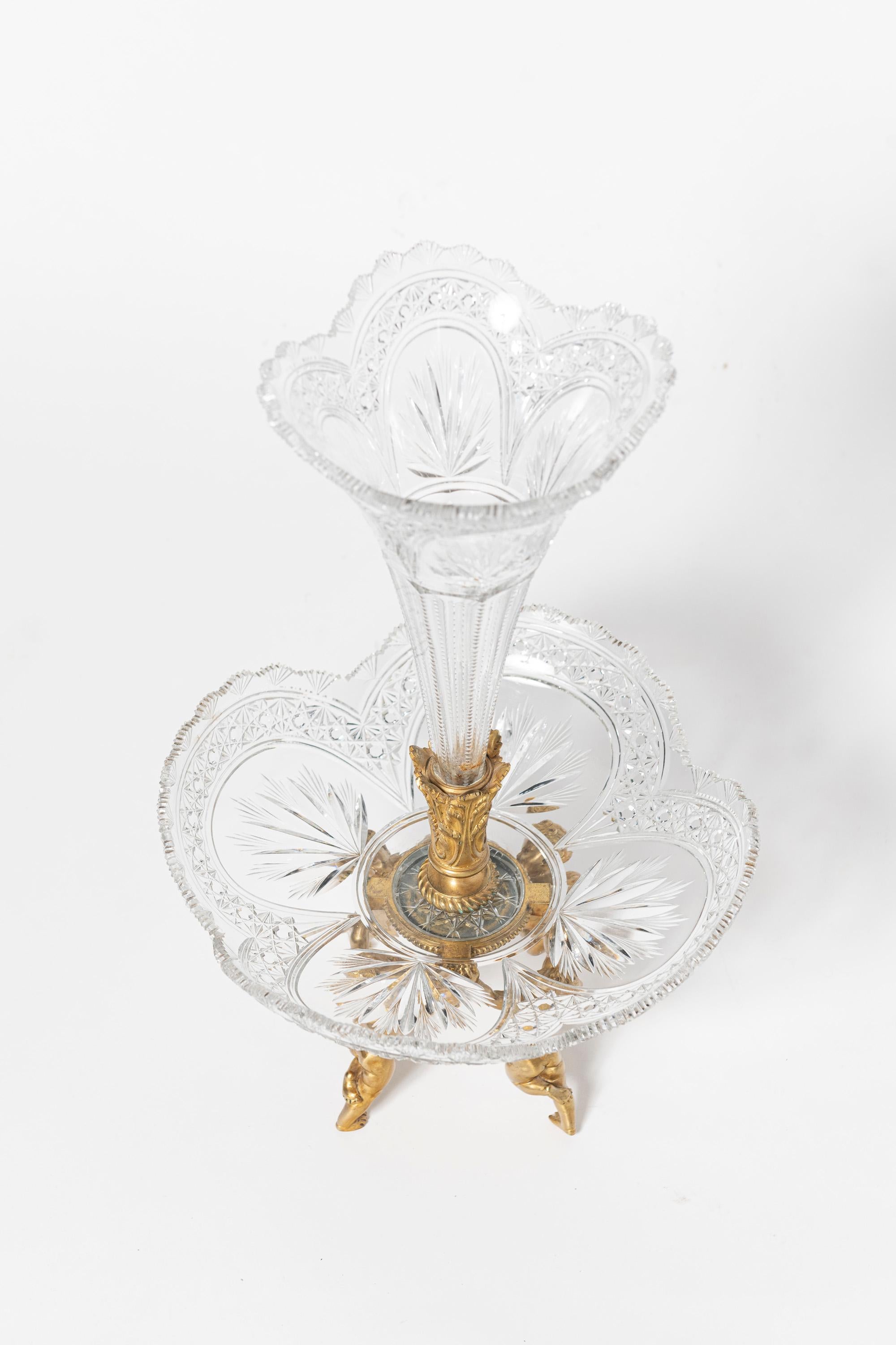 Baccarat glass and gilt bronze center piece. France, early 20th century. In Good Condition For Sale In Buenos Aires, Buenos Aires