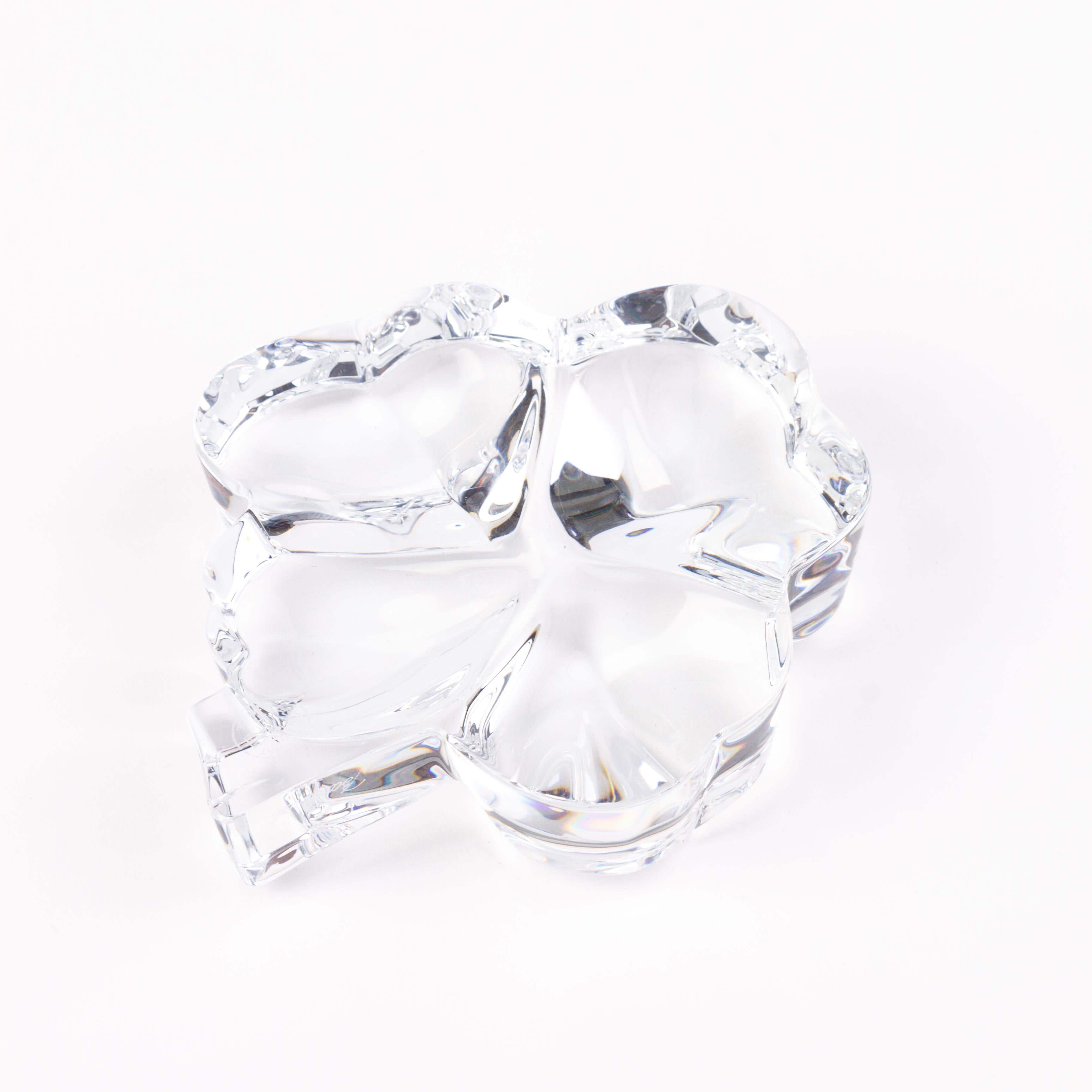 Baccarat Glass Crystal Four Leaf Clover Desk Paperweight  For Sale 1