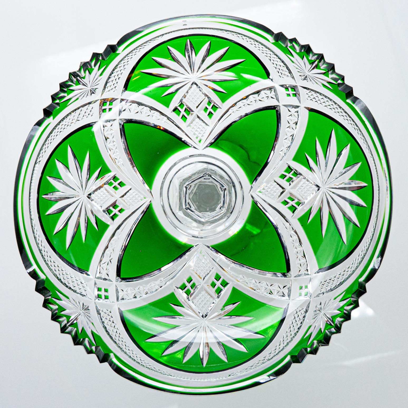 Art Nouveau Baccarat, Grass Green Crystal Cut Coupe, France, 1920 For Sale