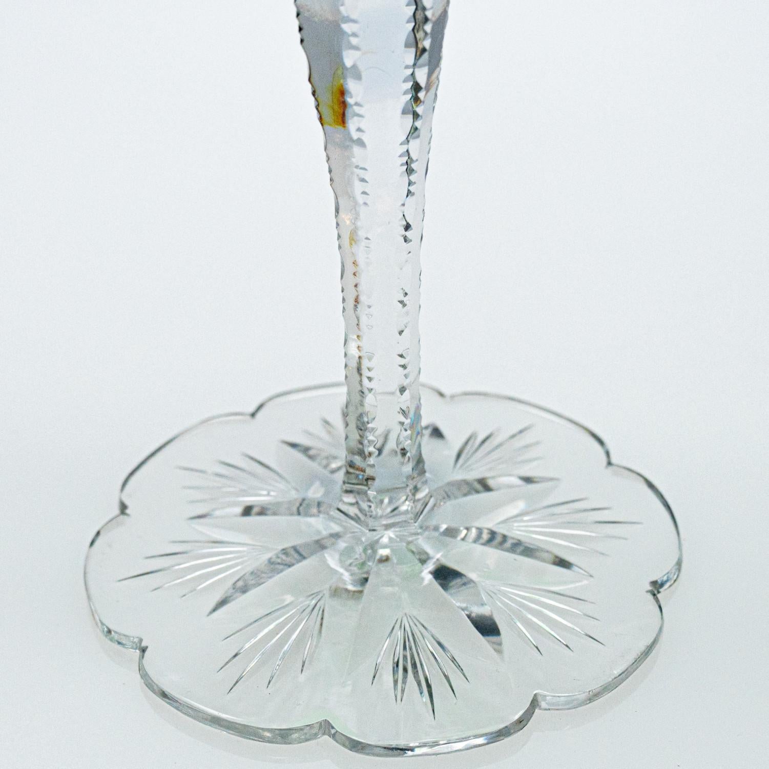 Baccarat, Grass Green Crystal Cut Coupe, France, 1920 For Sale 1